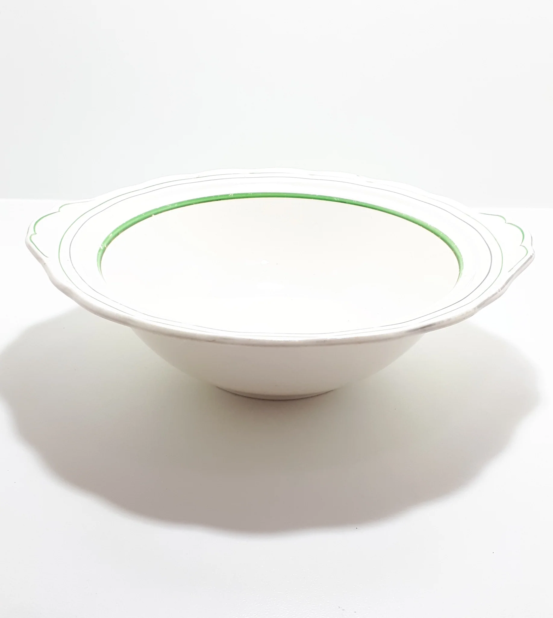 1936-1954 W.H. Grindley & Co., Tunstall, Deco Ware Creampetal Range Porcelain Vegetable Bowl - Bolton Pattern - Image 3