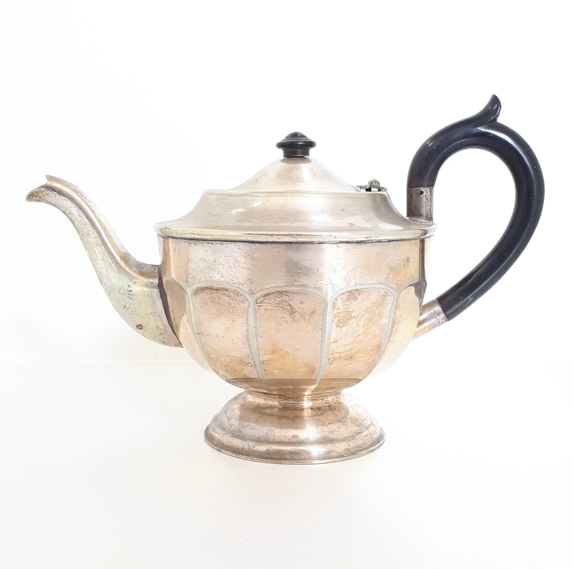 1920’s – 1930’s Georgian Era Silver Plated Tea Pot With Black Bakelite Handle & Lid Finial