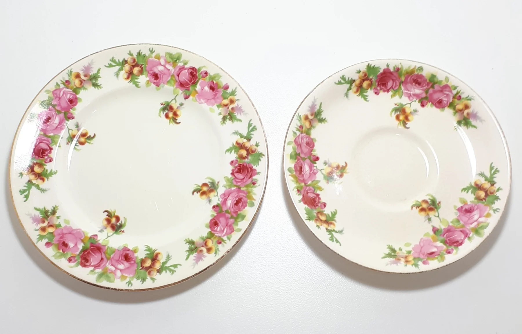 1936 Vintage Fine Porcelain Royal Doulton "Roses & Wattle" Tea Plate & Saucer - D5643 - Image 2