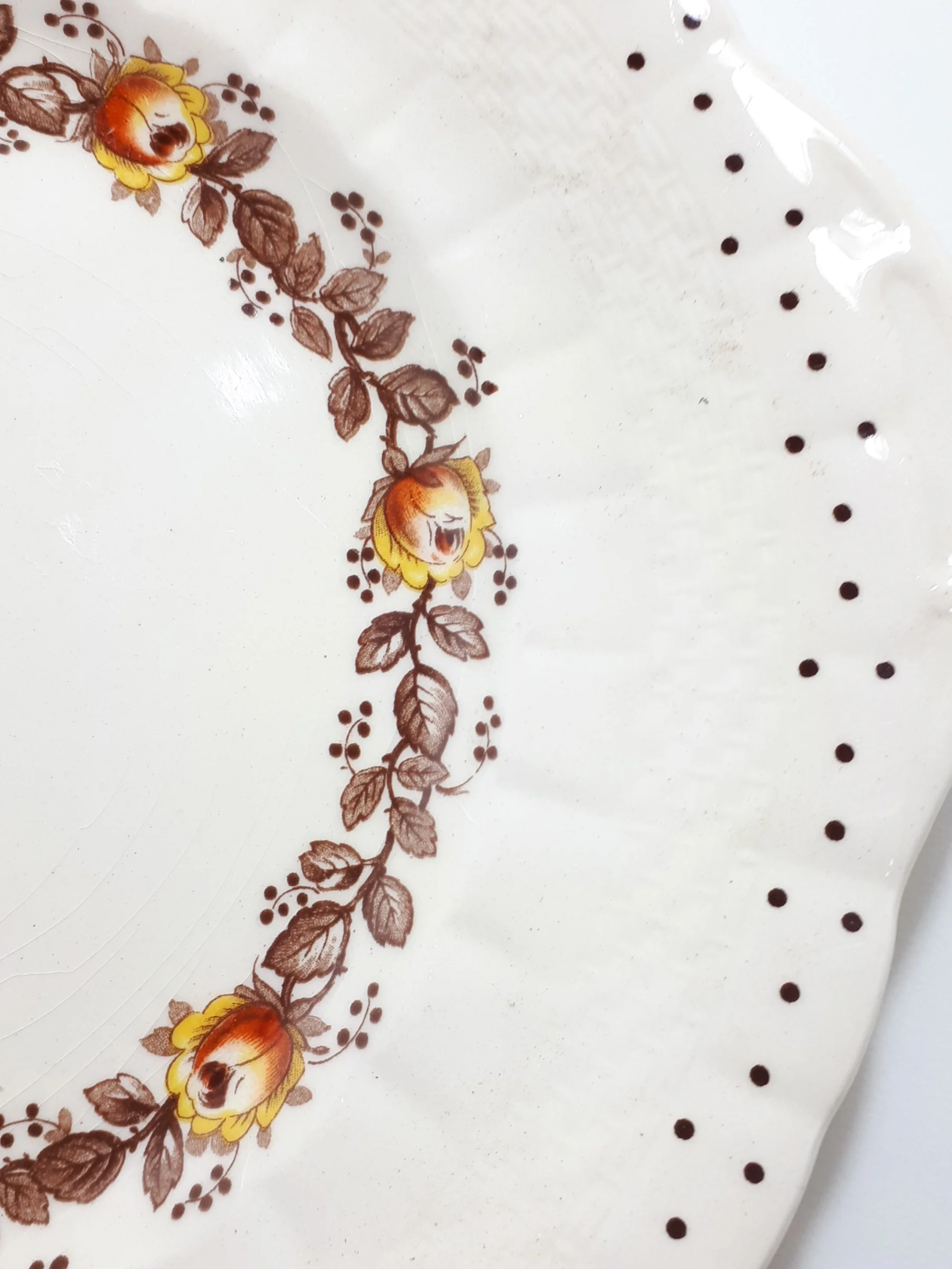 1940's Porcelain Simpsons Potters Ltd. Ambassador Ware Biscuit Plate - Chetwynd Pattern - Image 3