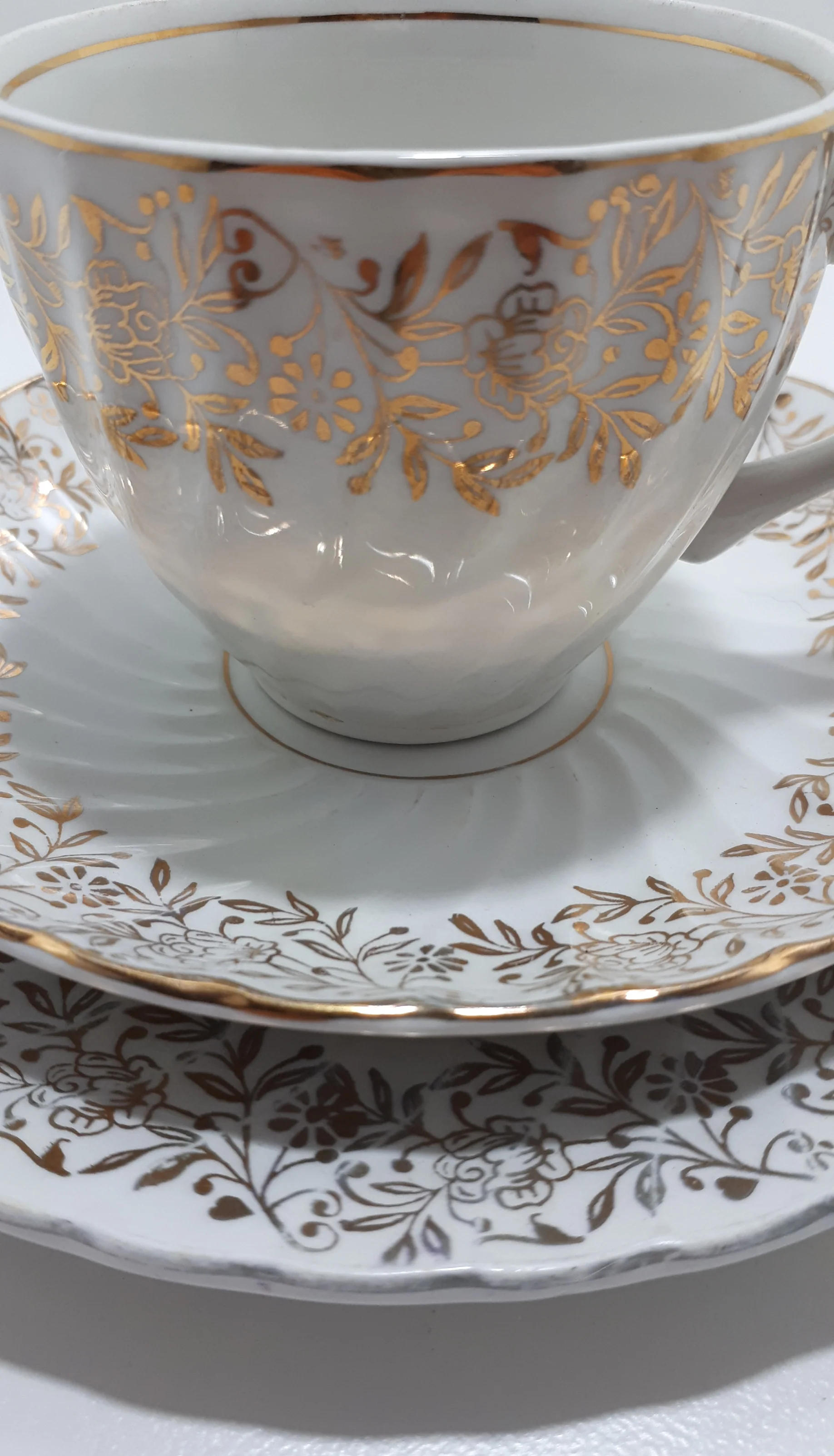 1960’s Royal Wessex White Ironstone Range Swinnertons Tea Trio – Golden Arbour Pattern, Warranted 22 KT Gold - Image 4
