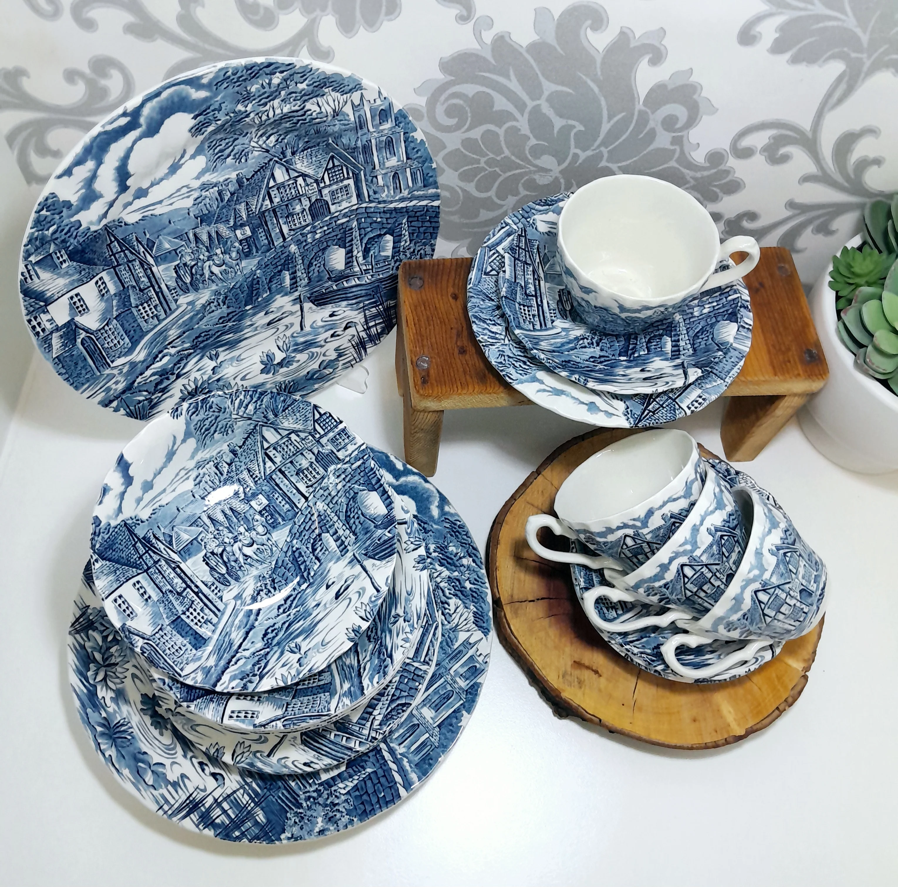 20 Piece Blue & White Alfred Meakin “The Post House” Dinner Set For Four - Image 6