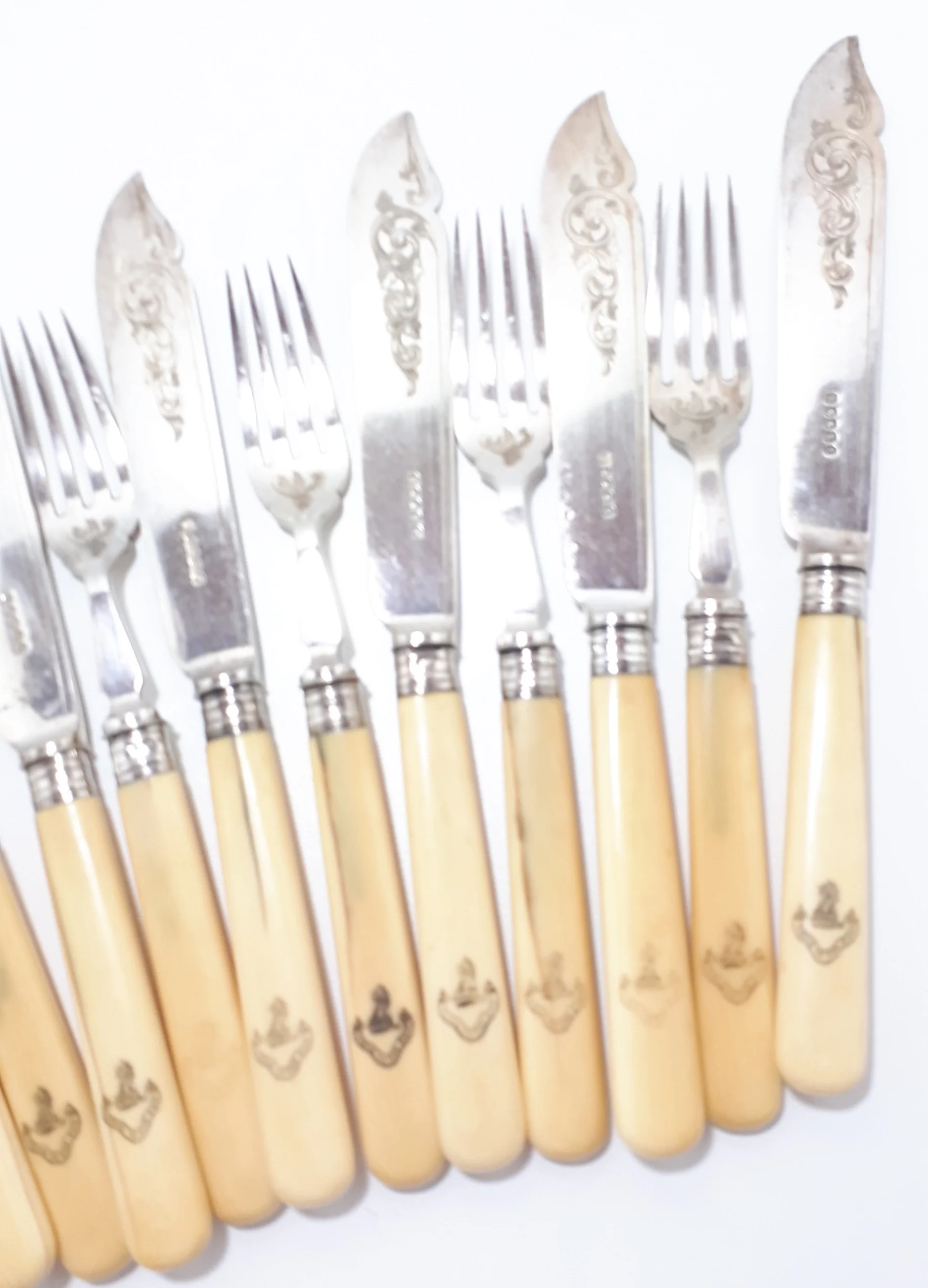 6 Place Setting Antique (1847-mid 20th c.) Harrison Brothers & Howson Silver Plated Fish Cutlery - Image 3
