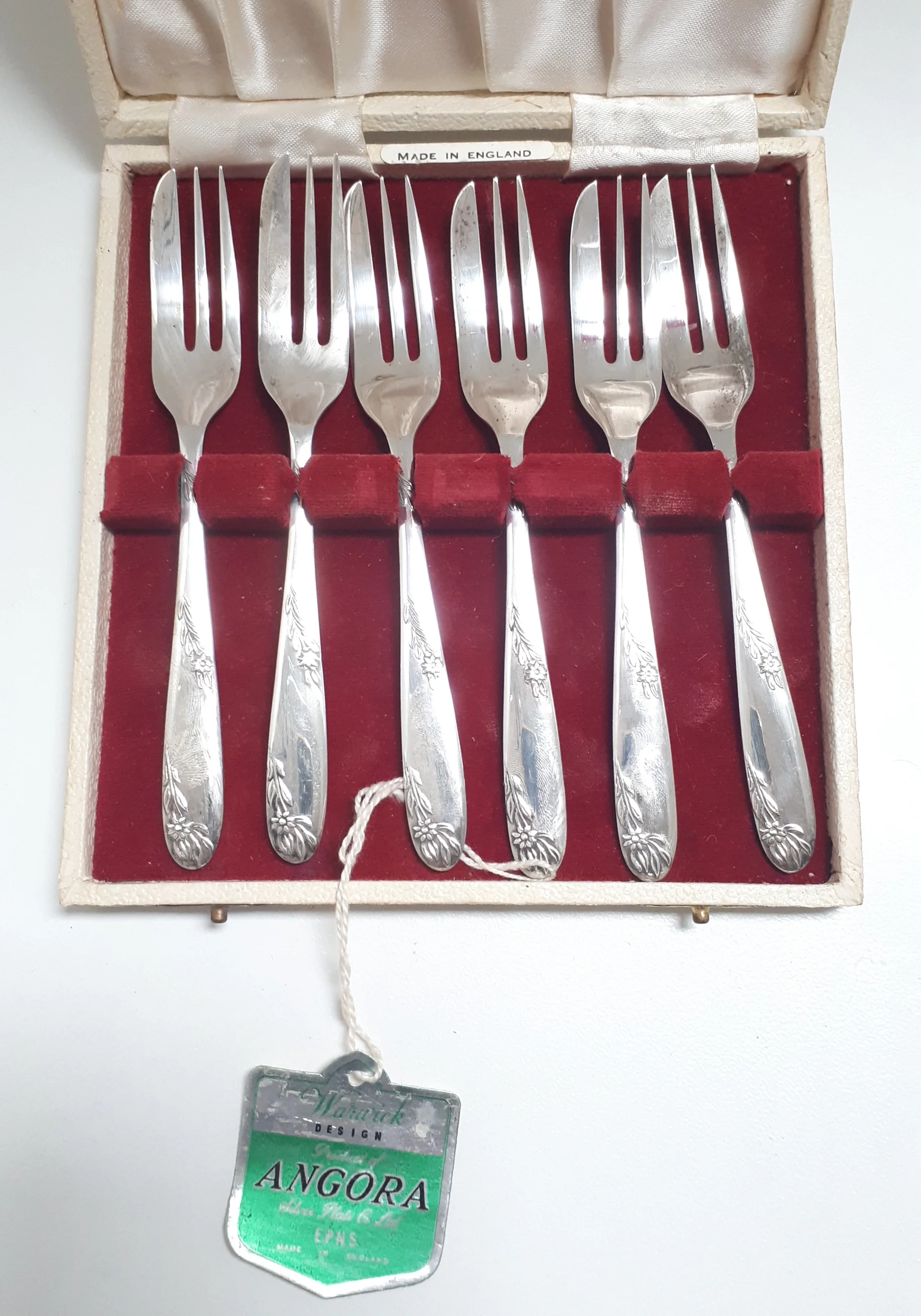 Angora Plate Co. Ltd. Warwick Design Cake Forks