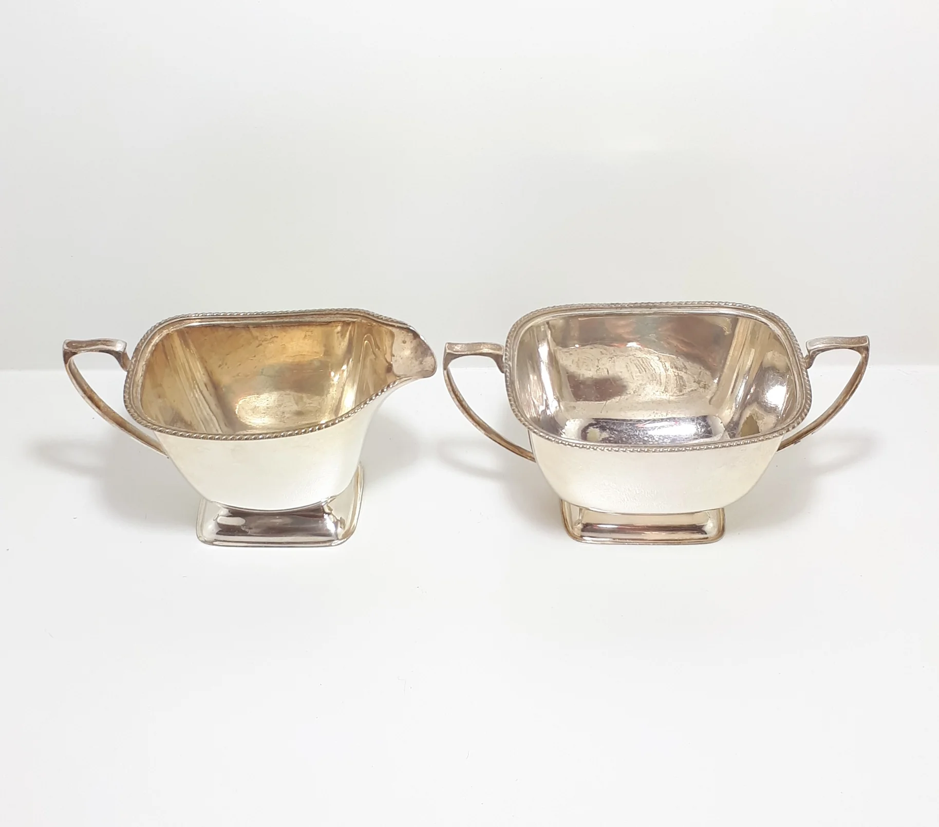 Antique (Pre 1895) Silver Plated Cooper Bros., Sheffield, Creamer & Sugar Bowl - Image 2