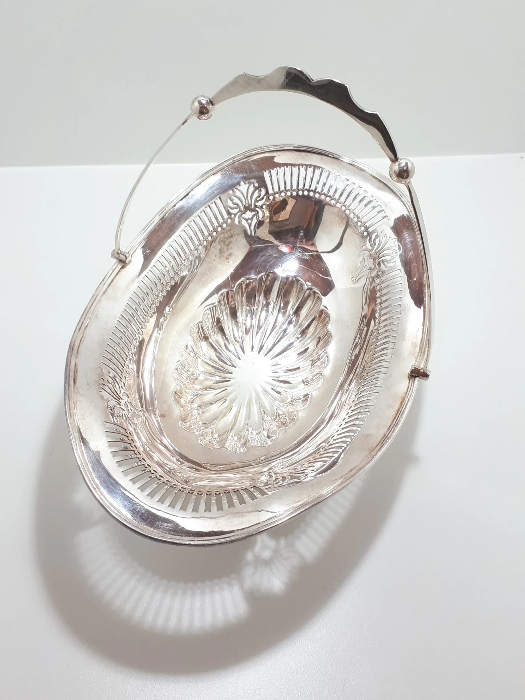Art Nouveau Styled Large Silver Plated Display Bowl With Reticulated Pierced Metal Patterning & Swing Handle - Image 5