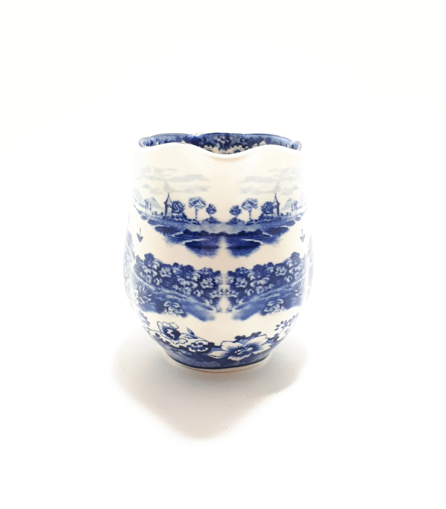 Blue & White William James Pastoral Symphony Creamer - Image 4