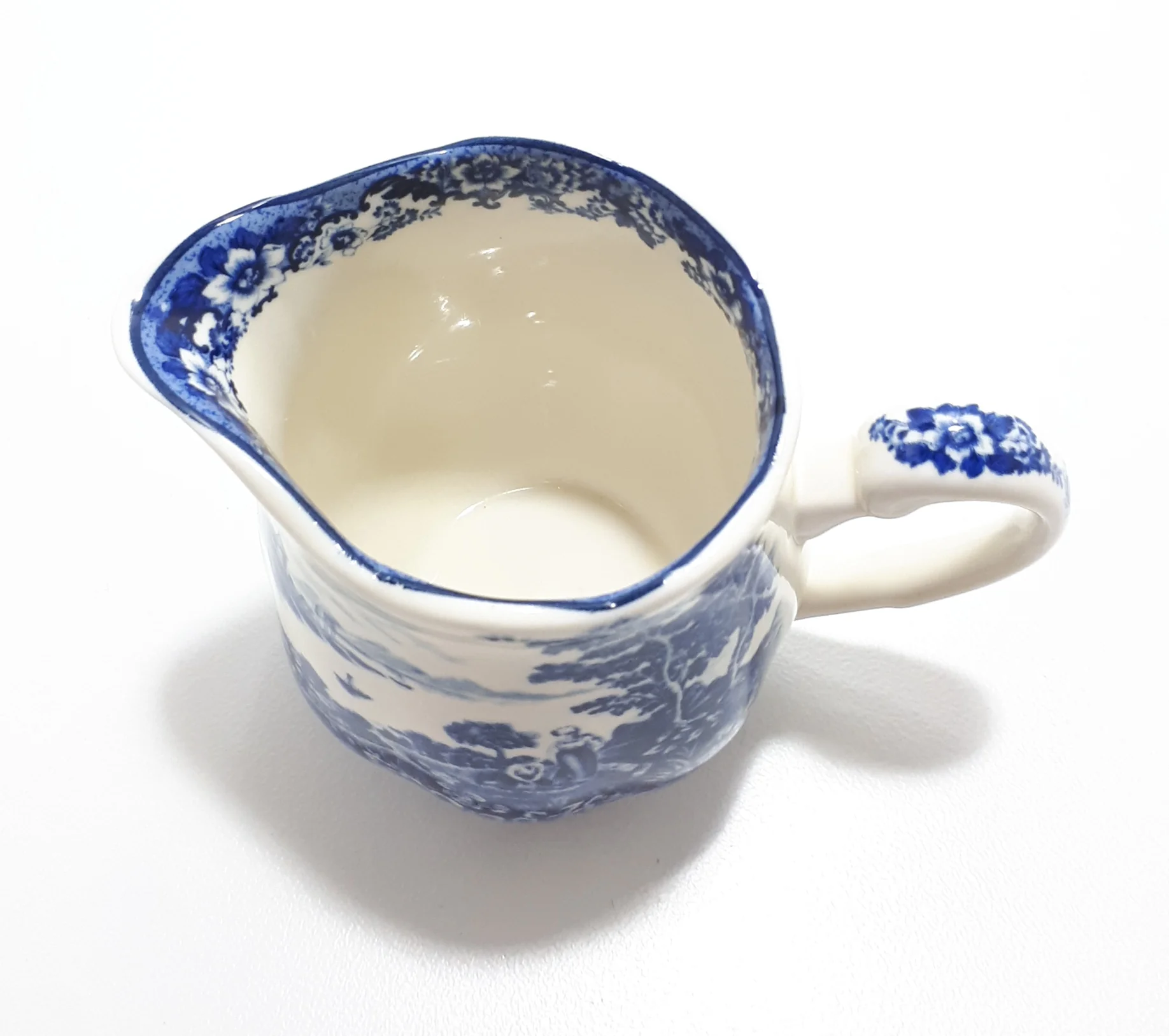 Blue & White William James Pastoral Symphony Creamer - Image 5