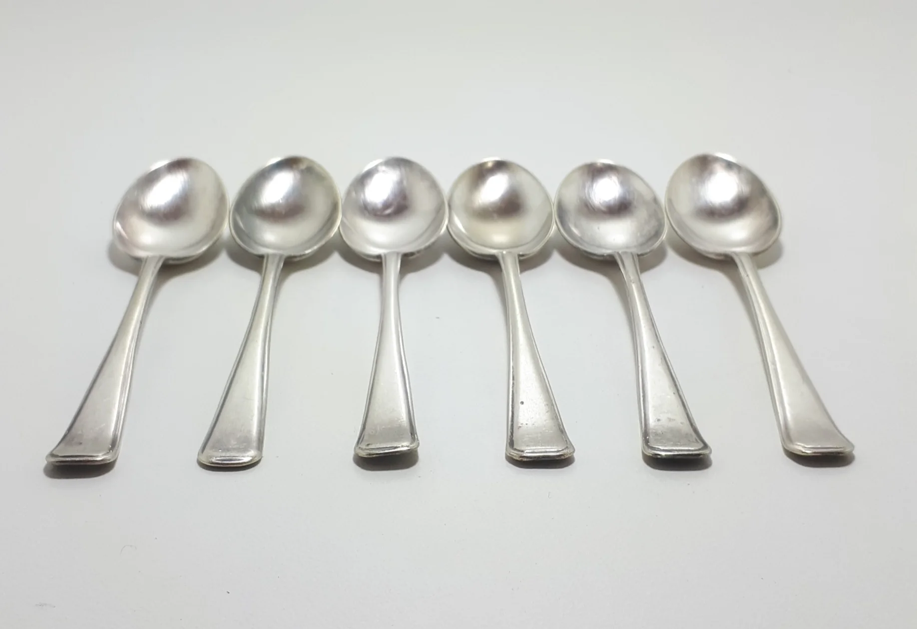 Complete Set Of 6 Silver Plated (EPNS) Sheffield Coffee Spoons - Somerset Handle Design - Image 2