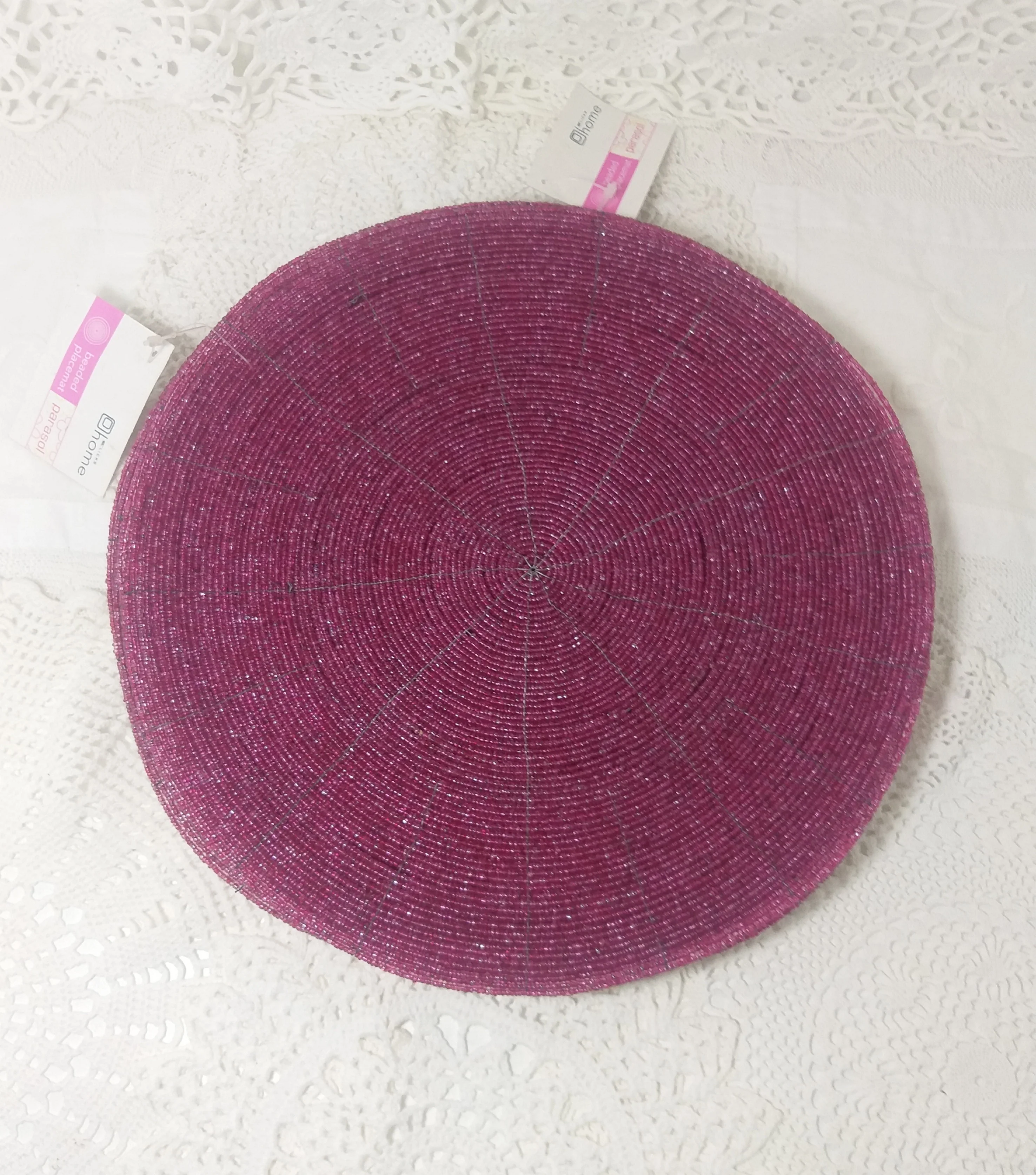 Contemporary Set Of 8 Cerise Pink Beaded Placemats - Image 2