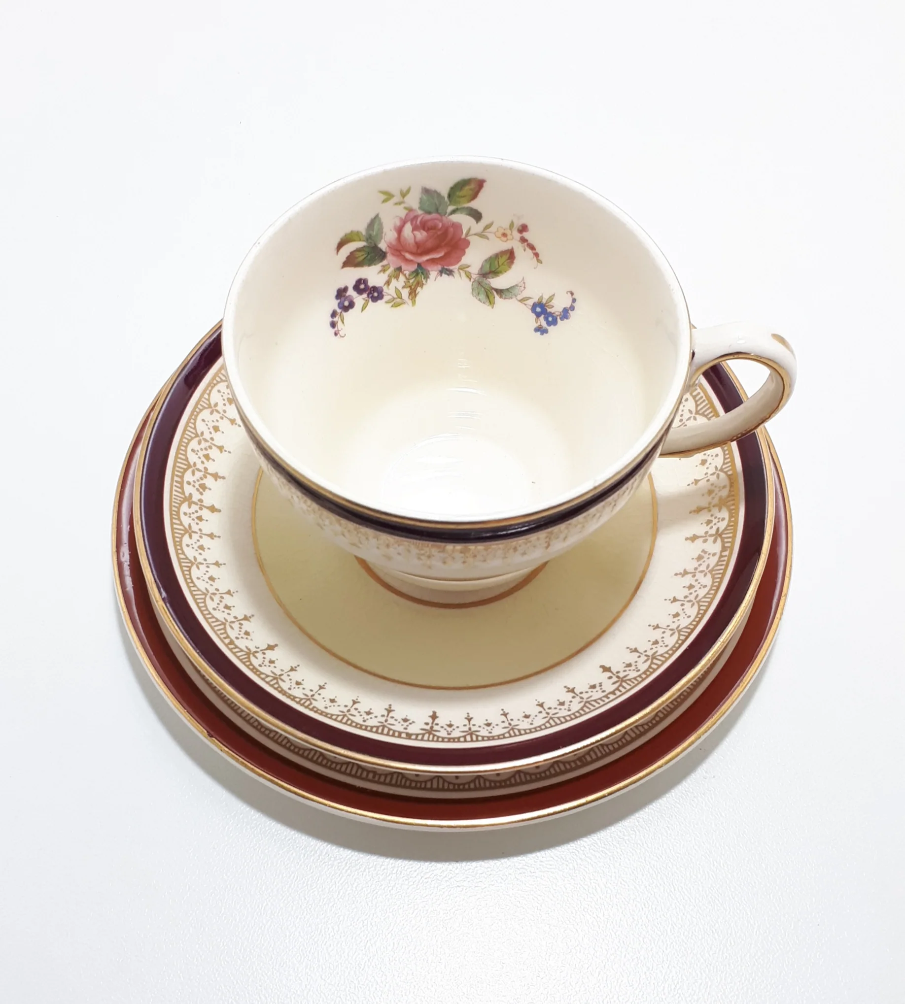 Antique Johnson Bros. Pareek Tea Trio β Cup, Saucer & Tea Plate - Image 2