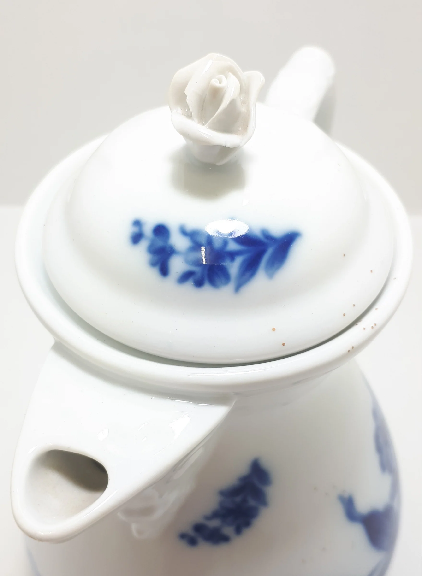 Czechoslovakian Flow Blue Dubí u Teplic (1945-1989) Tea Service Set – Tea Pot, Creamer & Lidded Sugar Bowl - Image 20