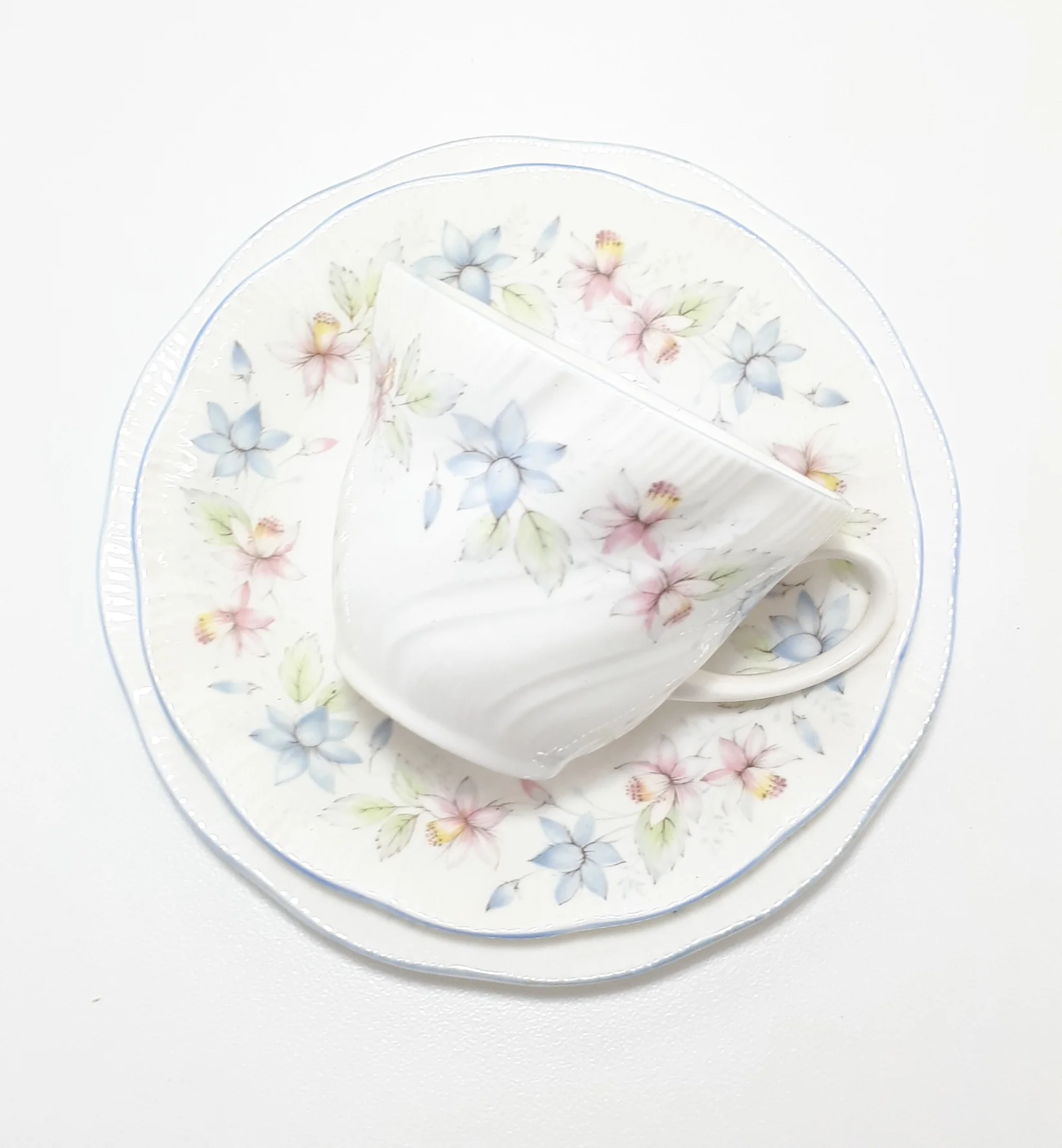 Elegant & Beautiful Soft Pastel Queen’s Fine Bone China Tea Trio – Claire Pattern - Image 2