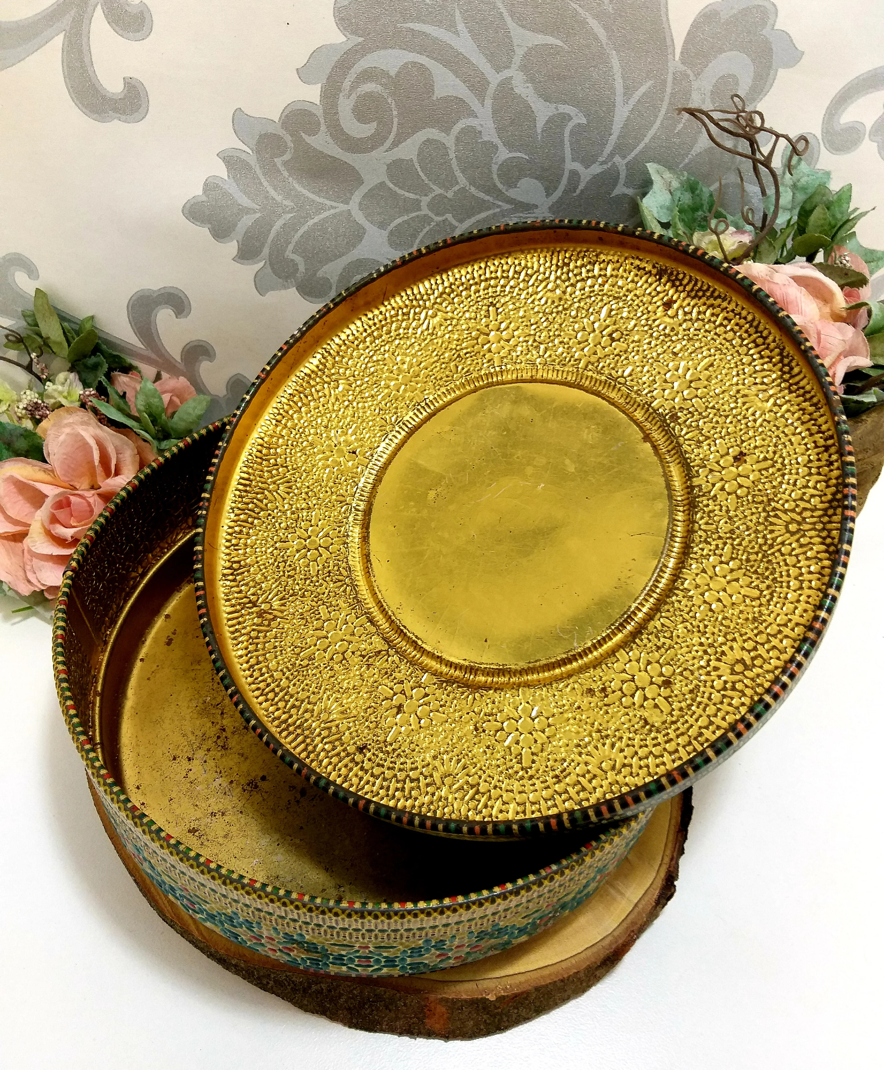 Gorgeous Collectable Antique Huntley & Palmer Biscuit Tin - Image 7