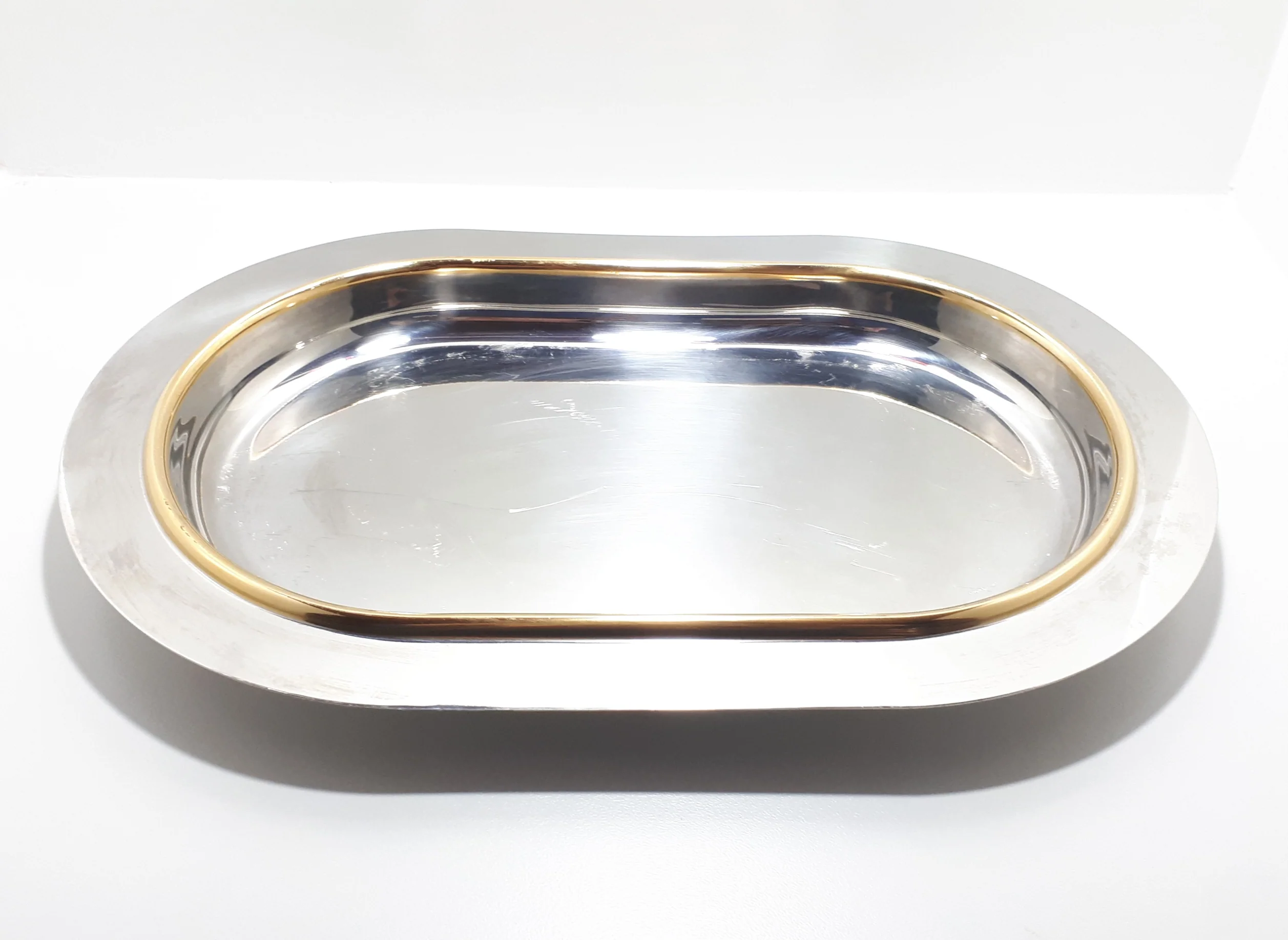 Large Oval Shaped Vintage Italian Morinox Stainless Steel Serving Platter/Bowl With 24kt Gold Plated Rim - Image 2