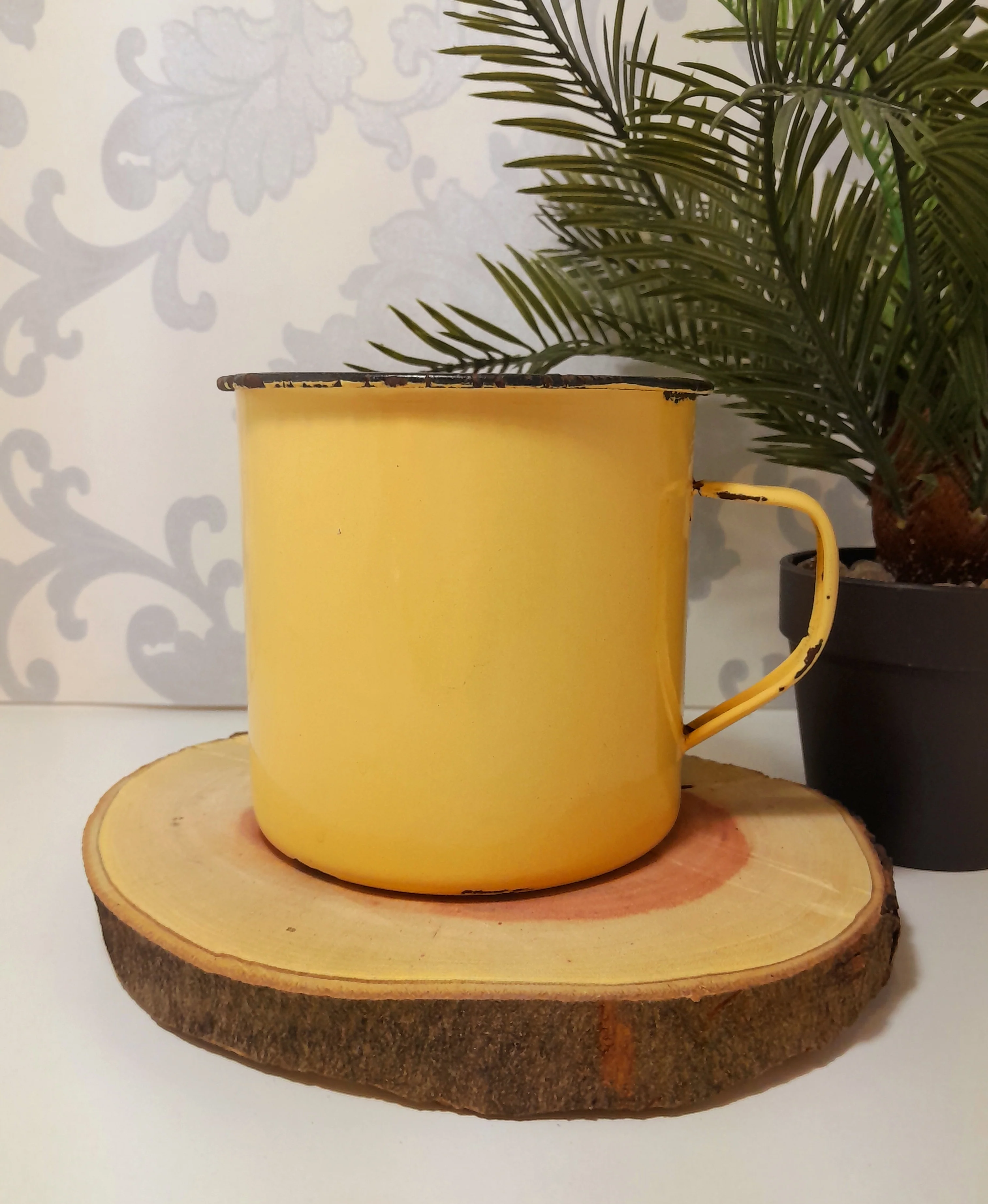Large Vintage Enamel Mug - Image 6