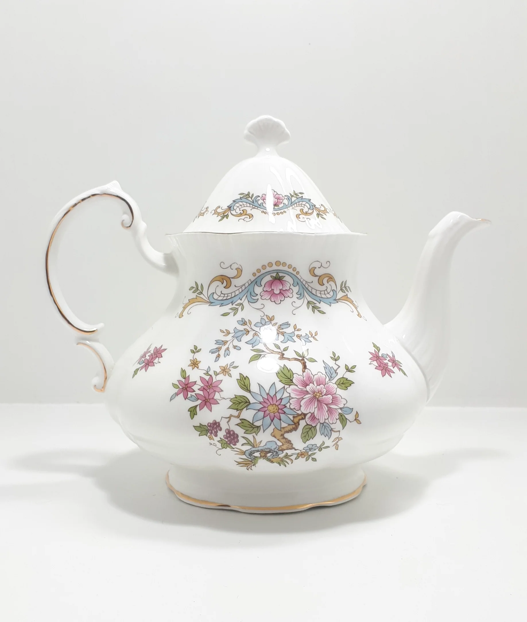 Royal Standard 6 Cup Tea Pot – Mandarin Pattern - Image 3