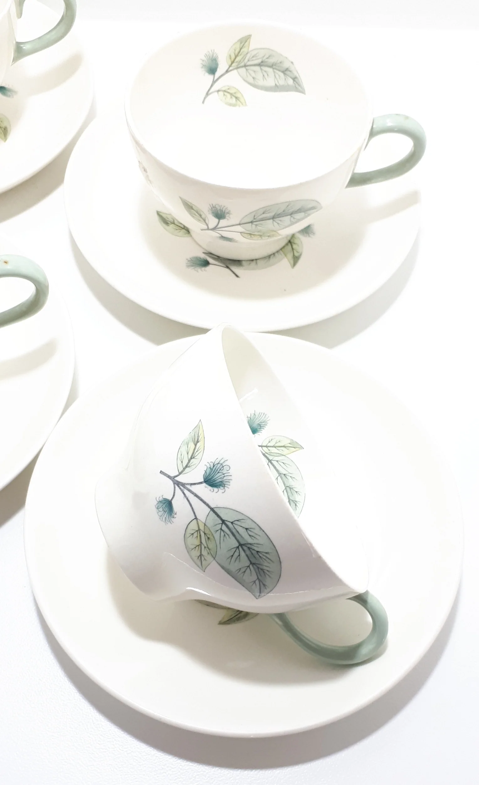 Set Of 4 Vintage Wedgwood Fine Porcelain Larger Tea/Coffee Duos – Woodbury Pattern - Image 4