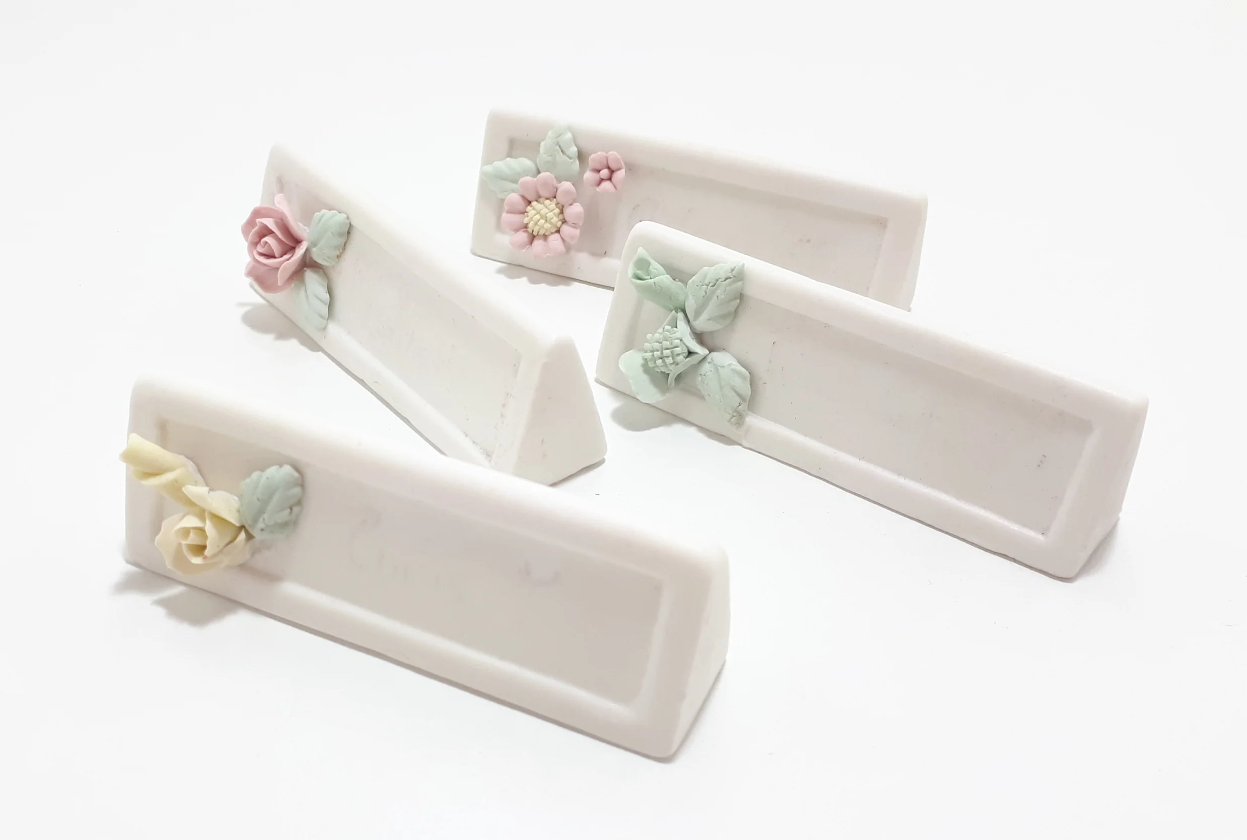 Set Of Four Bisque Fine Porcelain Vintage Name Place Stands – Floral