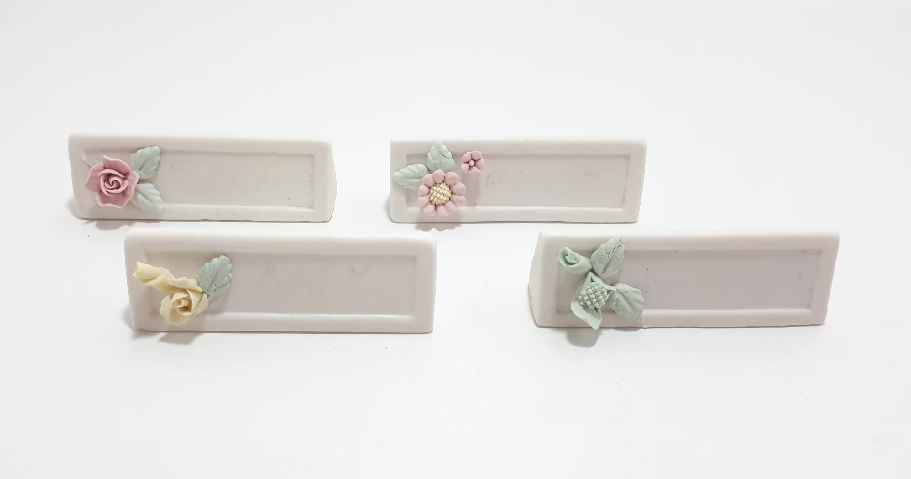 Set Of Four Bisque Fine Porcelain Vintage Name Place Stands – Floral - Image 3