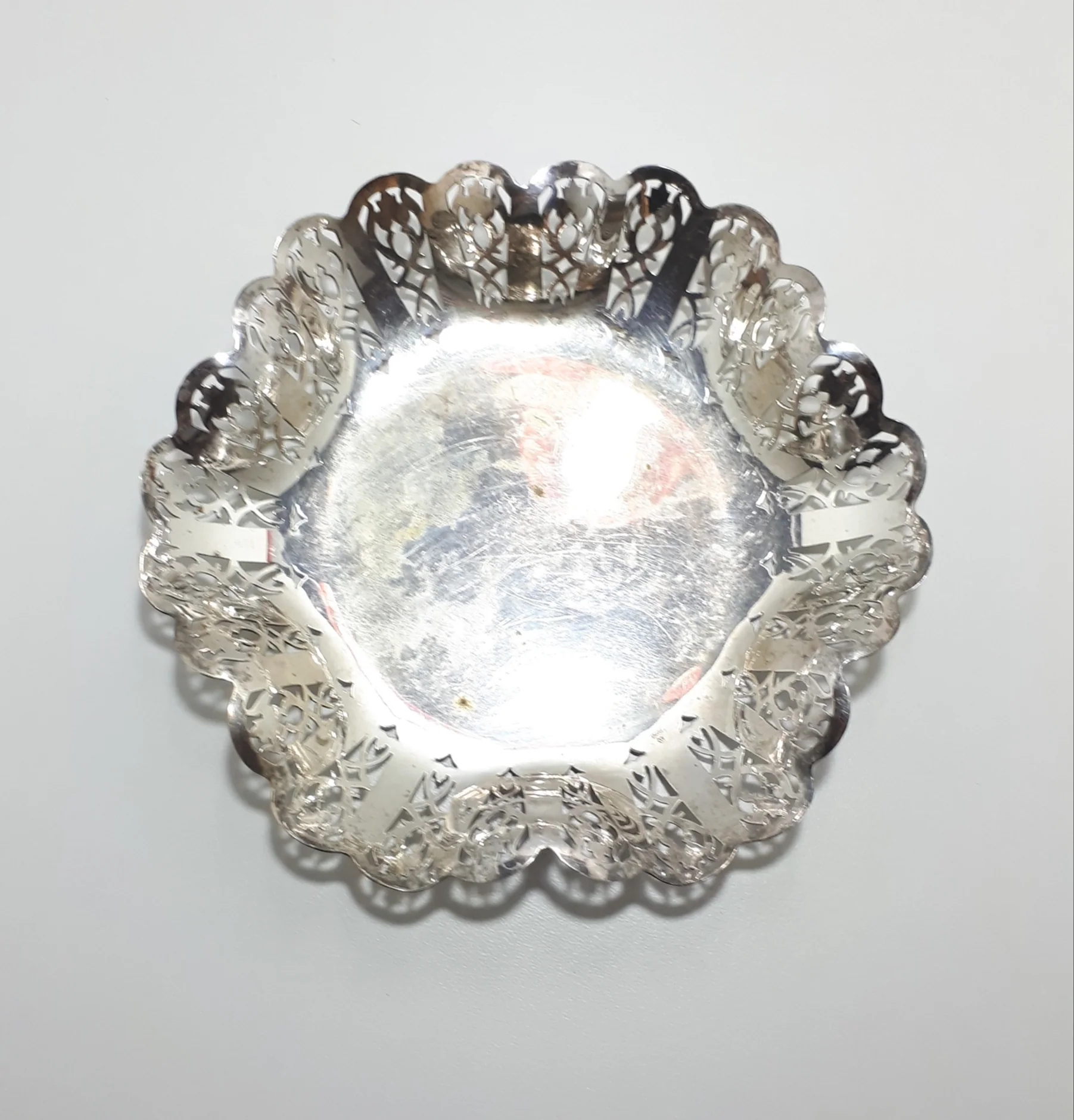 Silver Plated Pierced Display / Presentation Bowl - Image 2