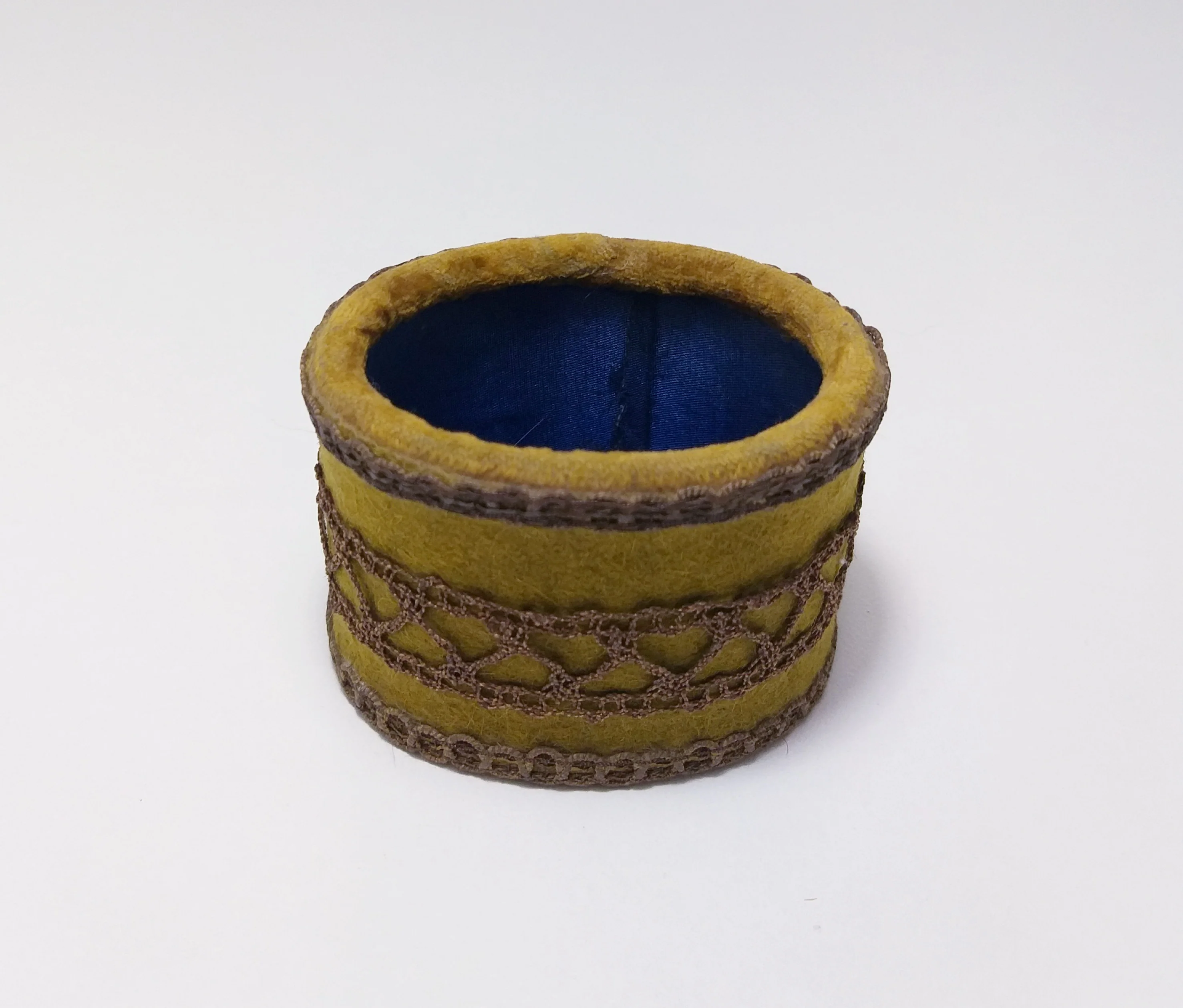 Small Vintage Clad Trinket Holder - Image 2