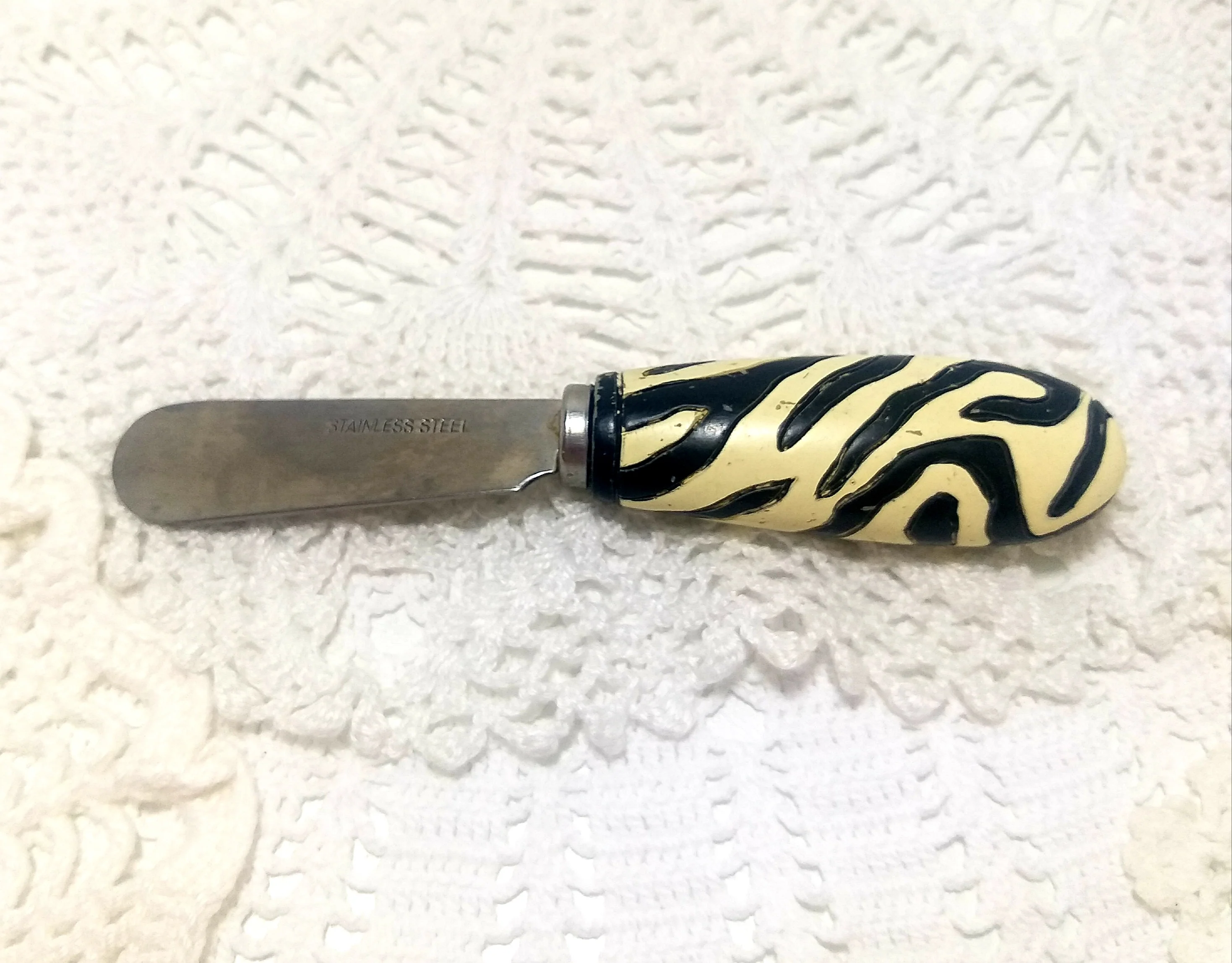 Stainless Steel Pate Knife With Zebra Patterned Handle - Image 4