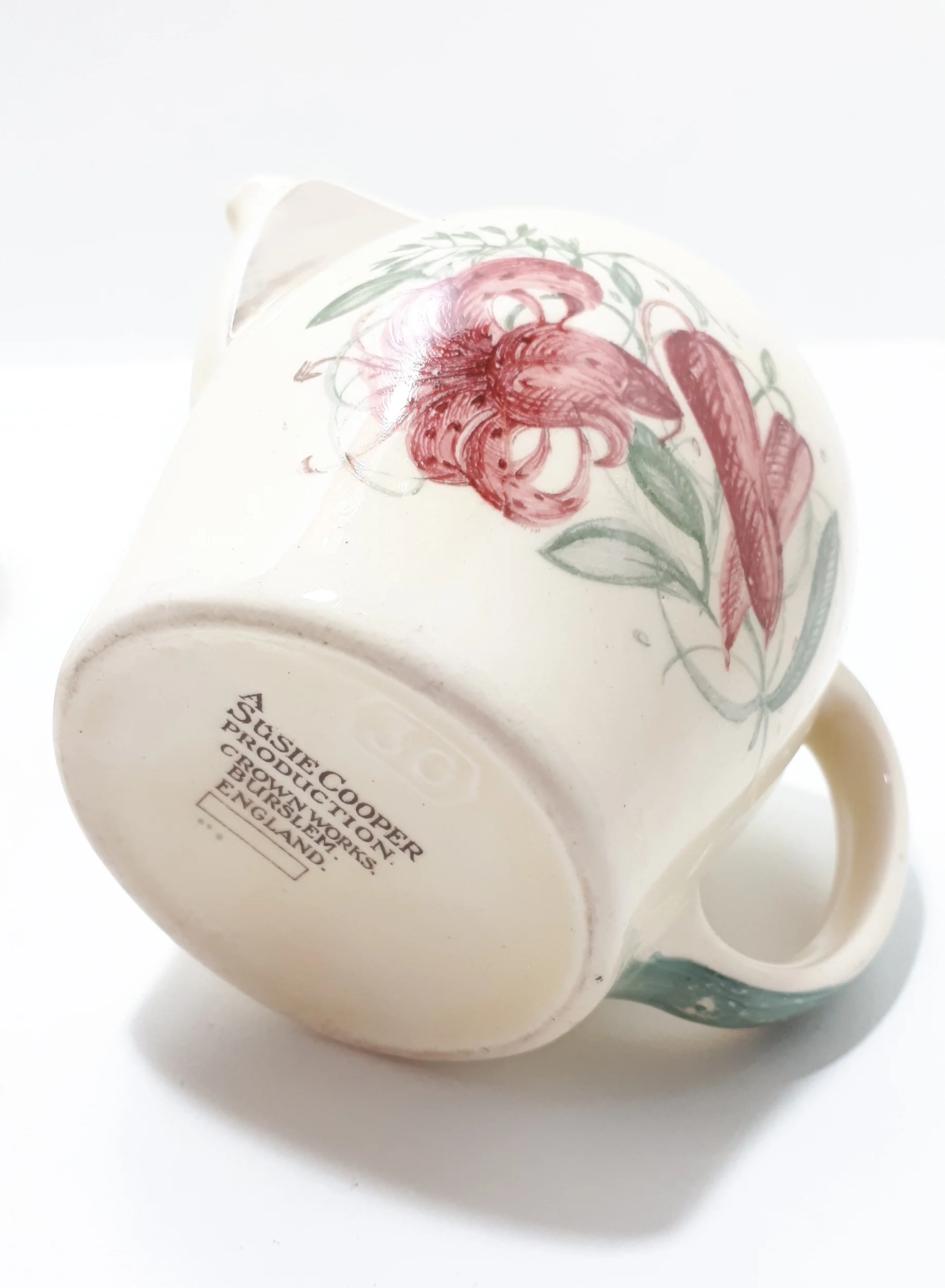 Susie Cooper Kestrel Shape Creamer & Large Open Sugar Bowl –Tiger Lily Pattern - Image 6