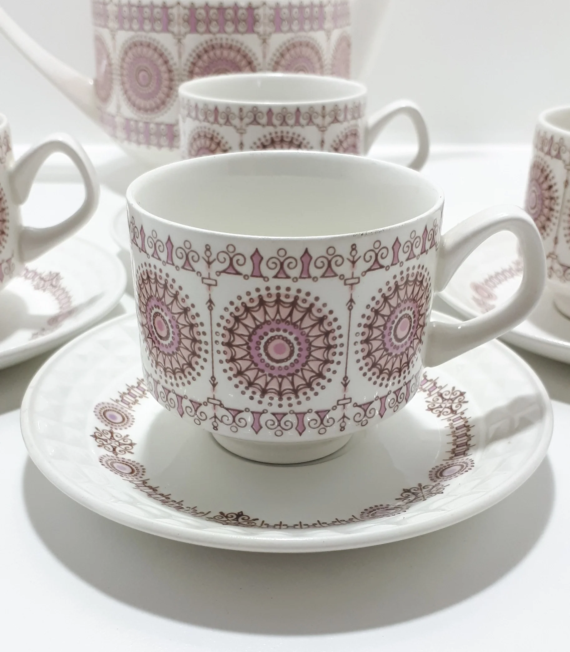 Very Rare Pink Retro Spanish Pontesa Castillian Pattern Coffee Set - Image 6