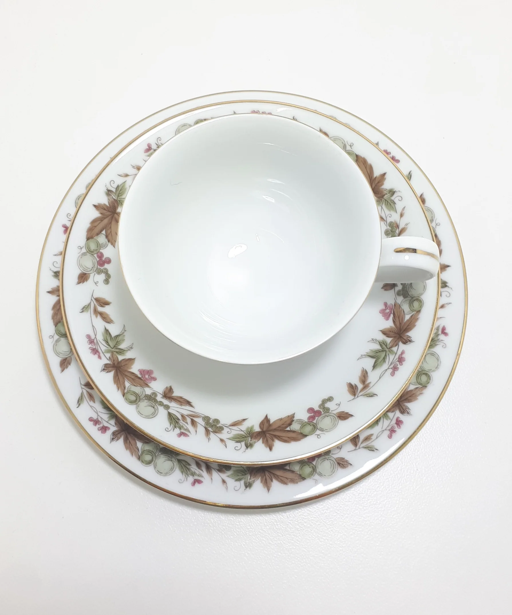Vintage 1960-1979 Royal Ceramics (Noritake) Japanese Fine Porcelain Tea Trio, Cup, Saucer & Tea Plate – Westwood Pattern - Image 4