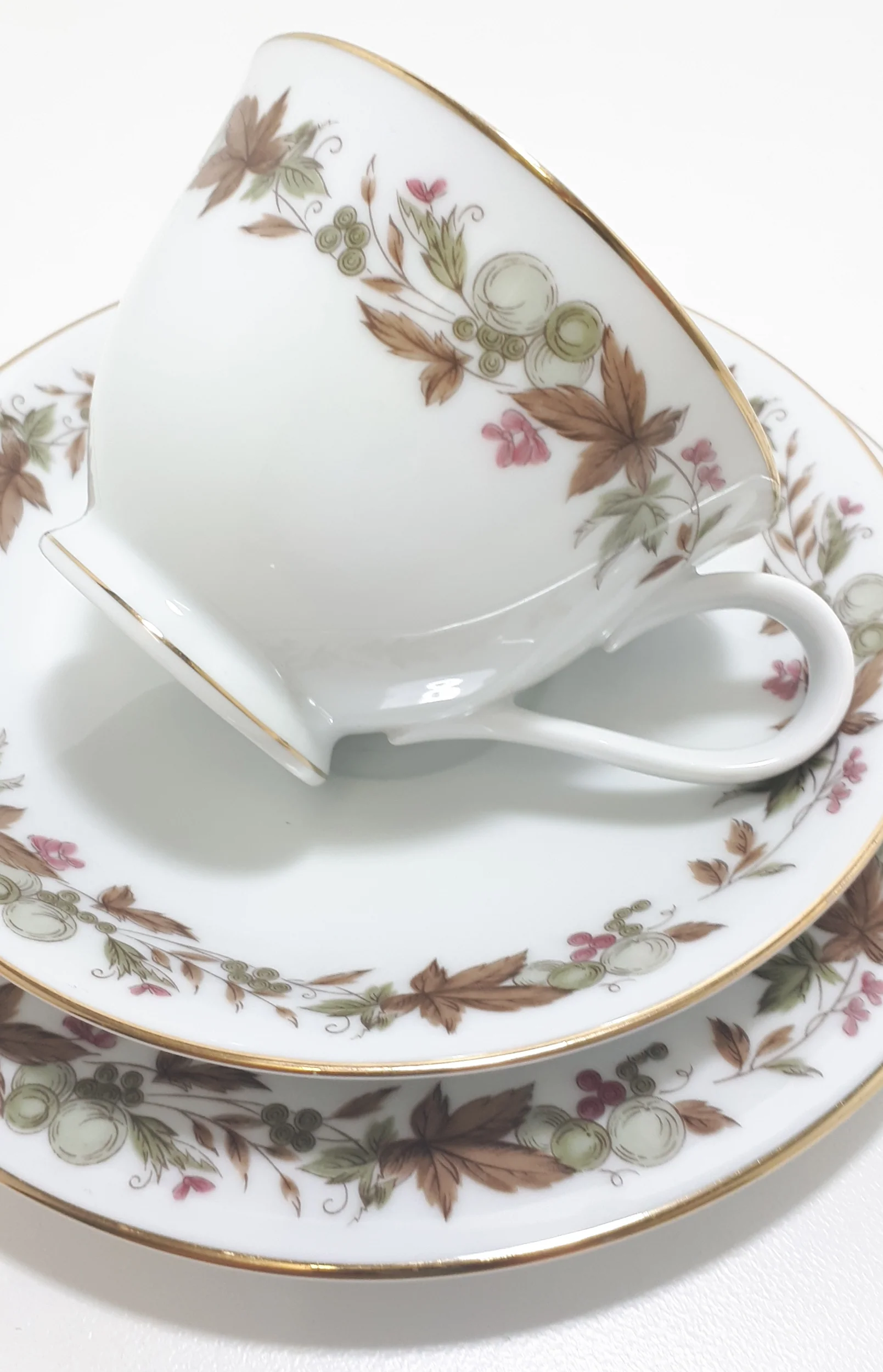 Vintage 1960-1979 Royal Ceramics (Noritake) Japanese Fine Porcelain Tea Trio, Cup, Saucer & Tea Plate – Westwood Pattern - Image 6