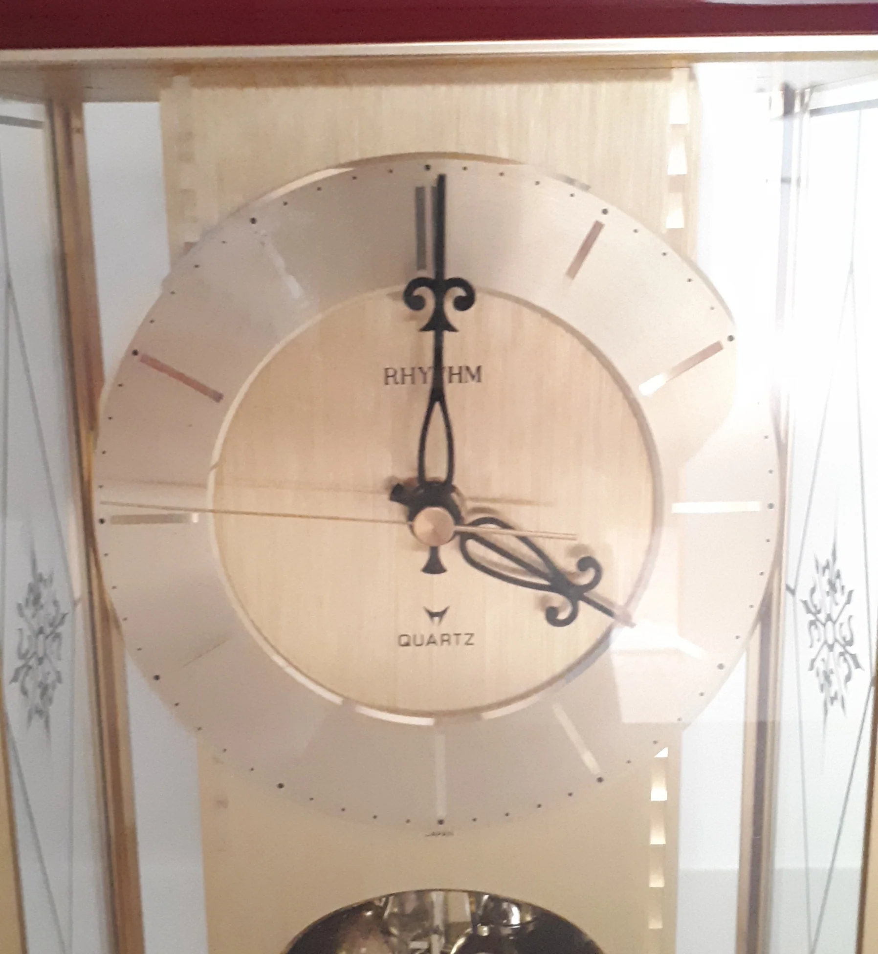 Vintage 1980’s Japanese Rhythm Quartz Mantel Clock – Brass, Maroon Bakelite, Glass & Perspex With Wheel Motion - Image 8