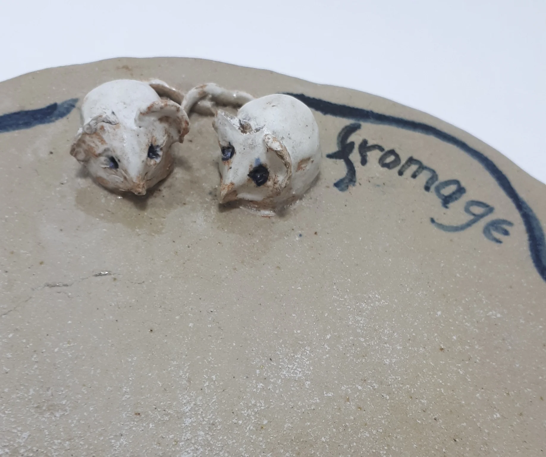 Vintage Ceramic Pottery Cheese Board With Mice Figurines - Fromage - Image 4