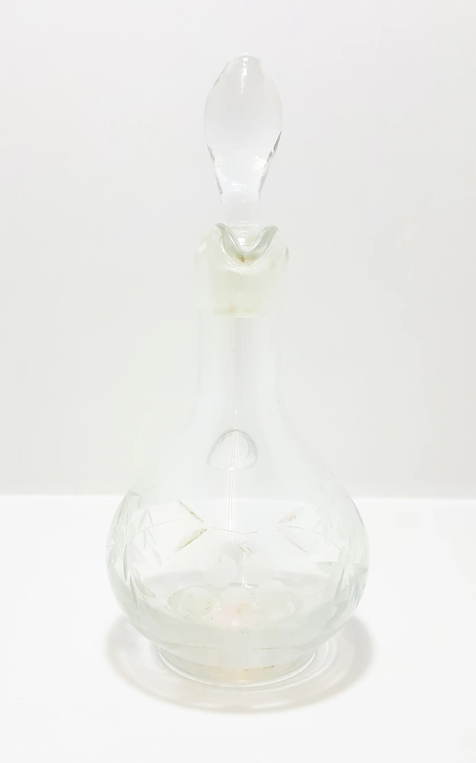 Vintage Clear Glass Etched Grape & Leaf Pattern Oil Or Vinegar Decanter / Carafe With Glass Stopper - Image 2