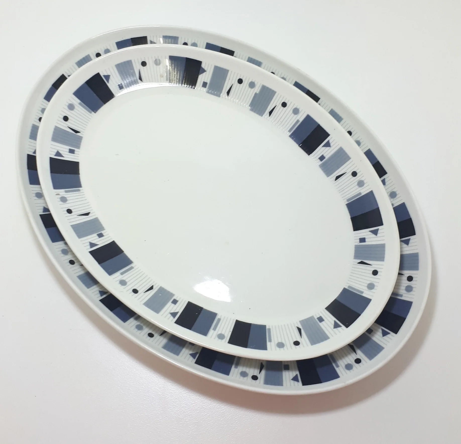 Vintage Constantia Modernist Patterned Porcelain Serving Platter Set - Image 6