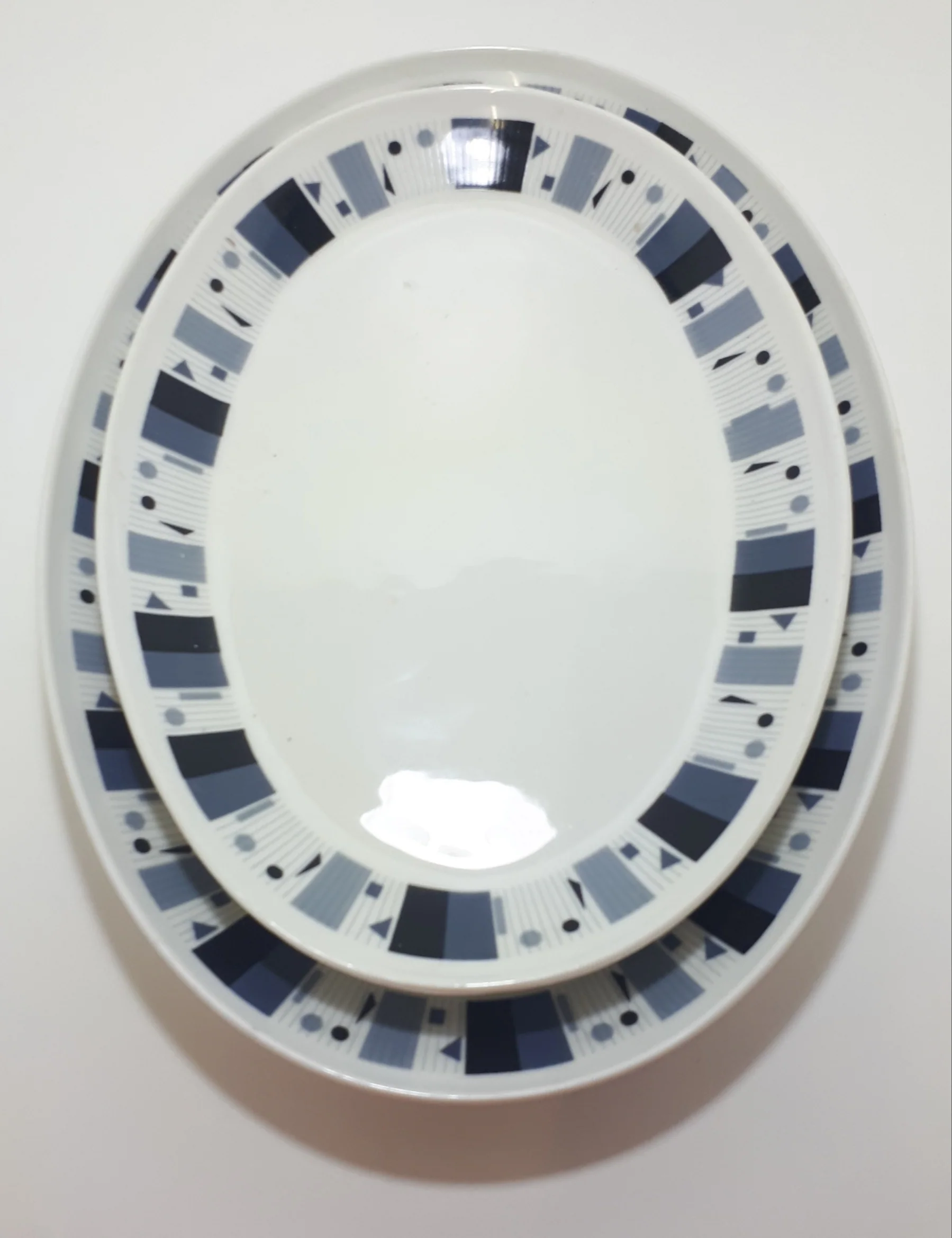Vintage Constantia Modernist Patterned Porcelain Serving Platter Set - Image 7