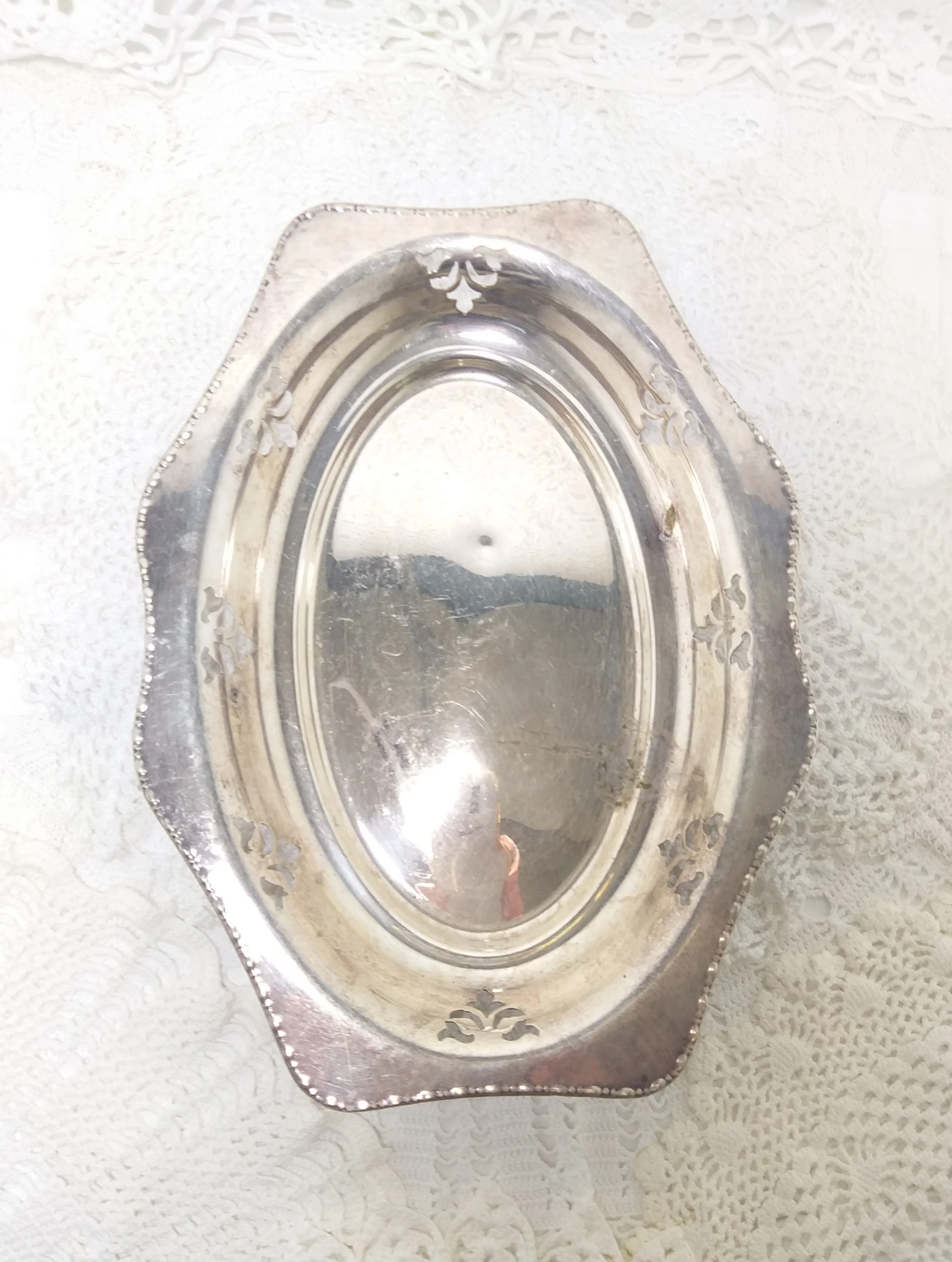 Vintage Emess Silver Plated & Oval Shaped Pierced Dish With Ball Feet - Image 4