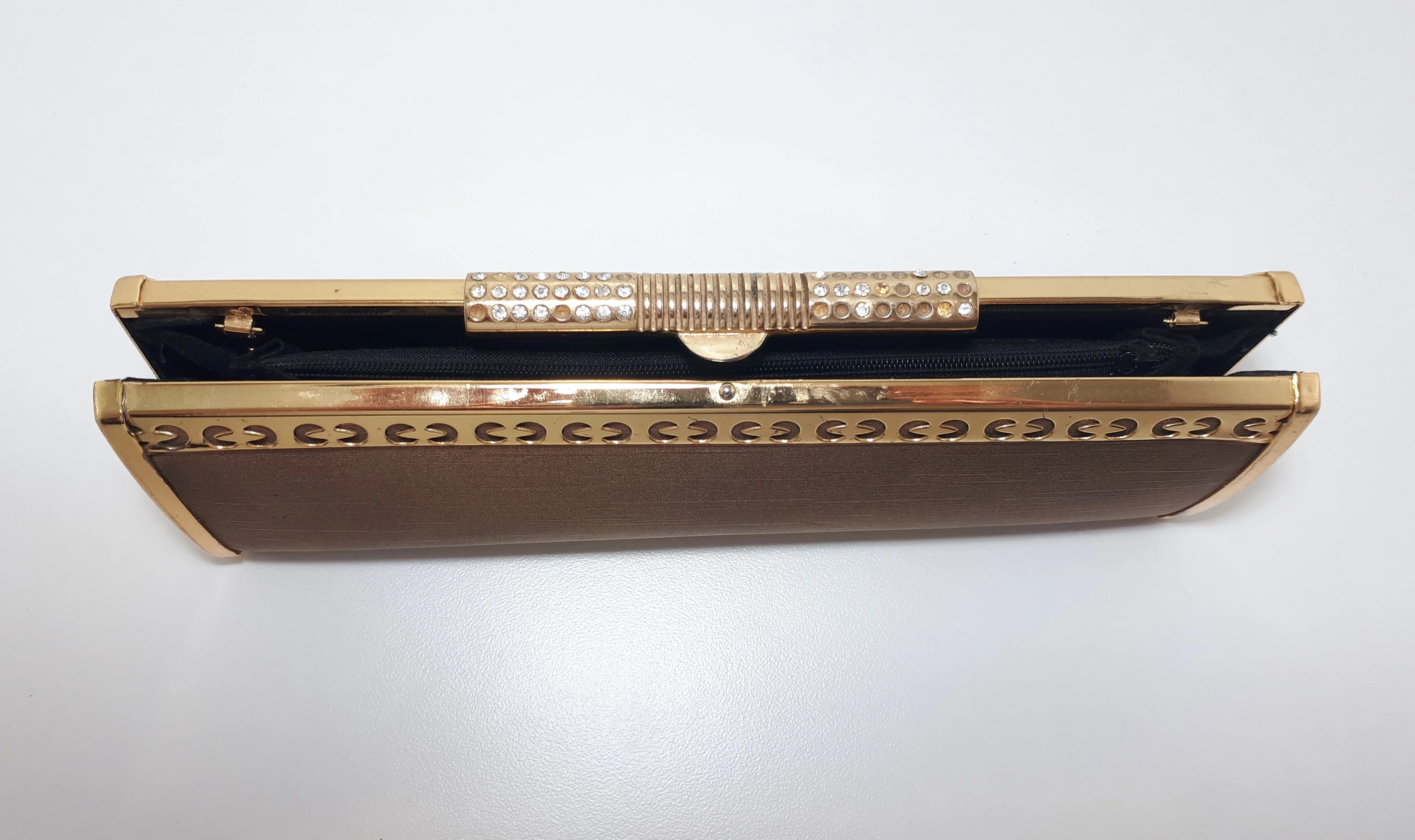 Vintage Gold Metal Framed Satin Textile Clad Ladies Long Clutch Purse - Image 3