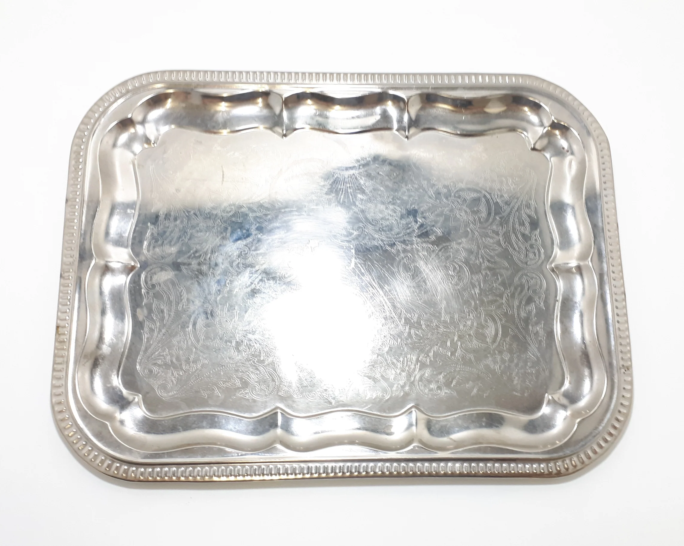 Vintage Rectangular Shaped Serving Tray With Serpentine Verge - Image 3