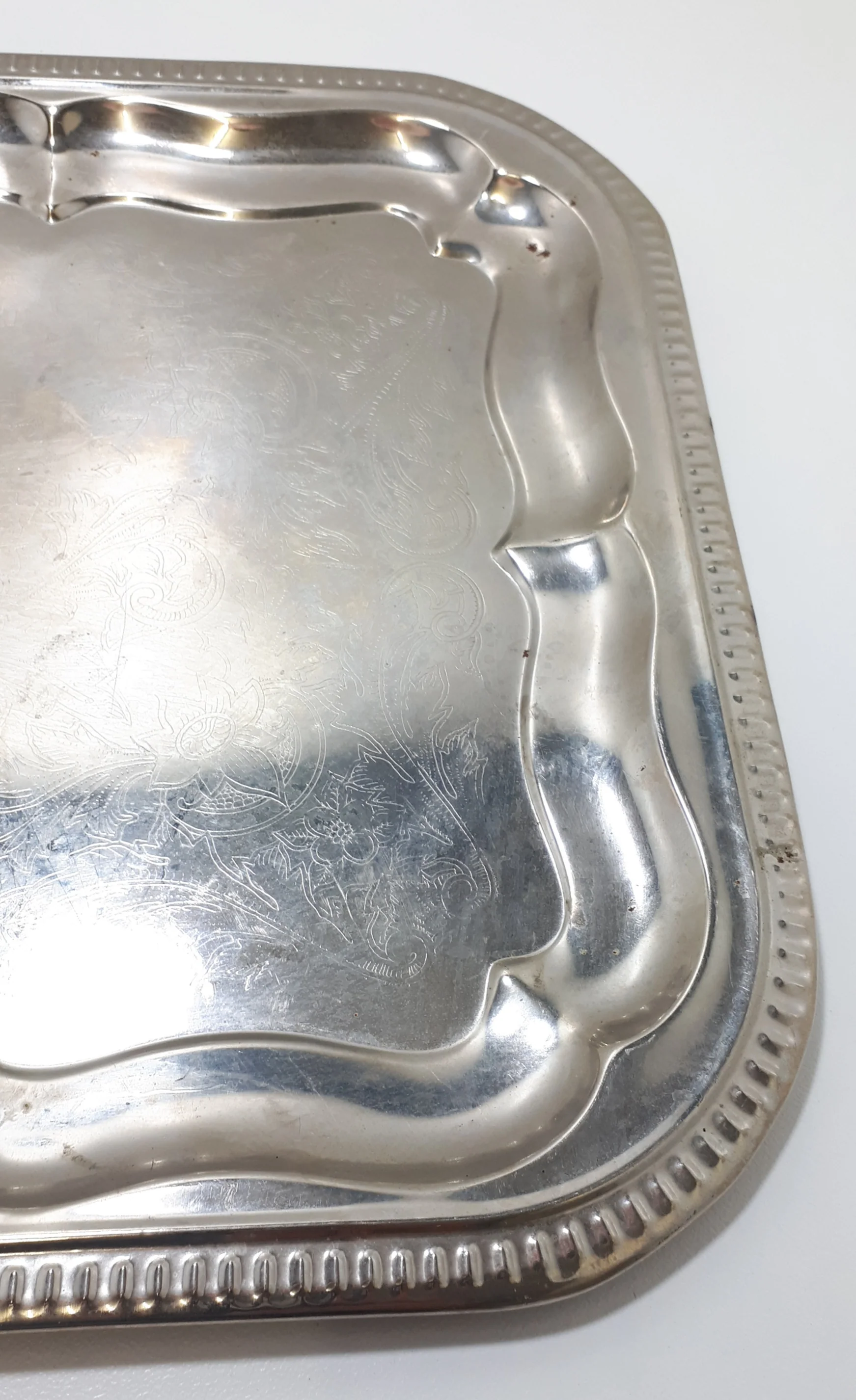 Vintage Rectangular Shaped Serving Tray With Serpentine Verge - Image 4