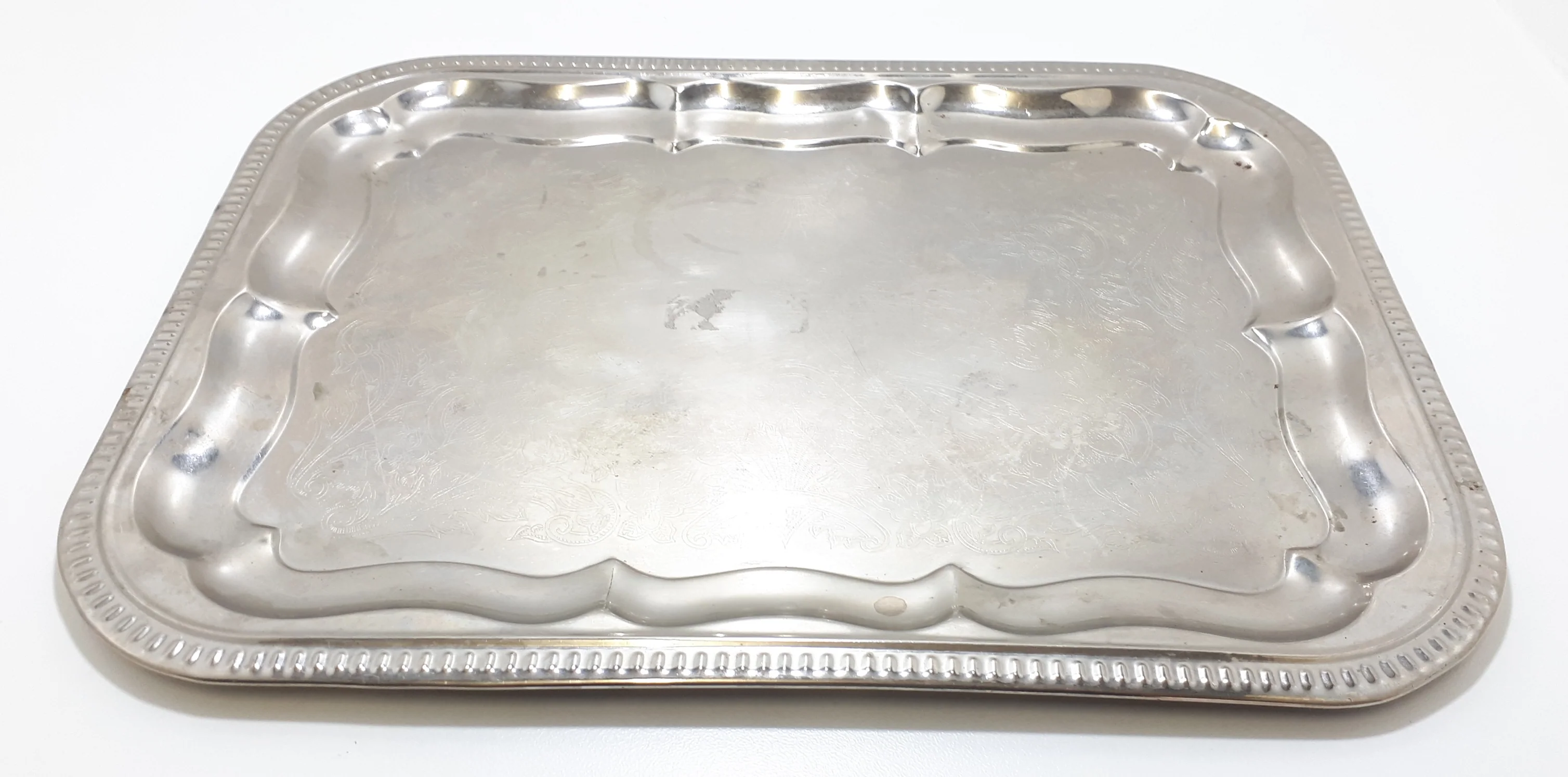 Vintage Rectangular Shaped Serving Tray With Serpentine Verge - Image 5