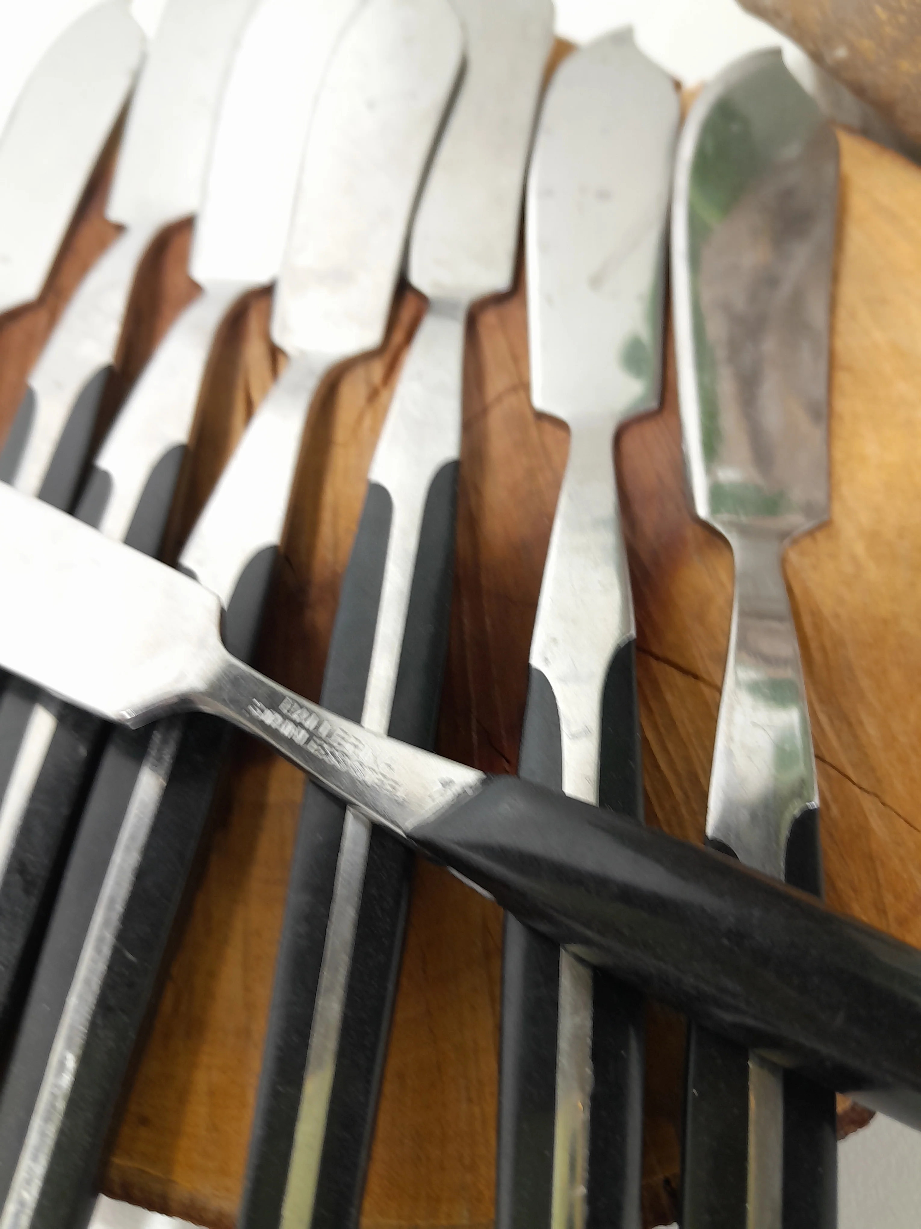 Vintage Set of 9 Stainless Steel Fish Knives – Ballerina Pattern - Image 5