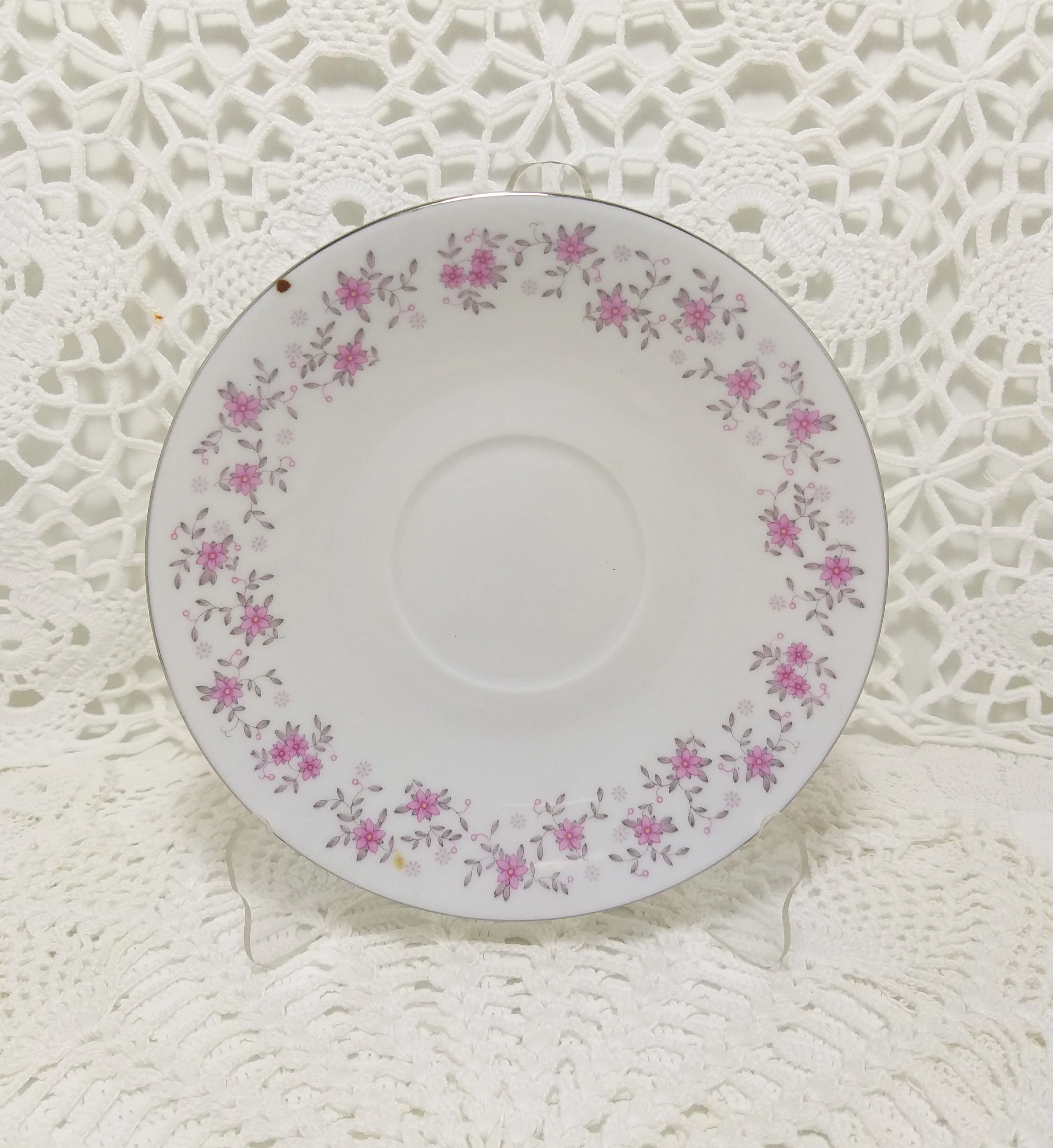 Vintage Zhongguo Zhi Zao Chinese Fine Porcelain Saucer - Image 2